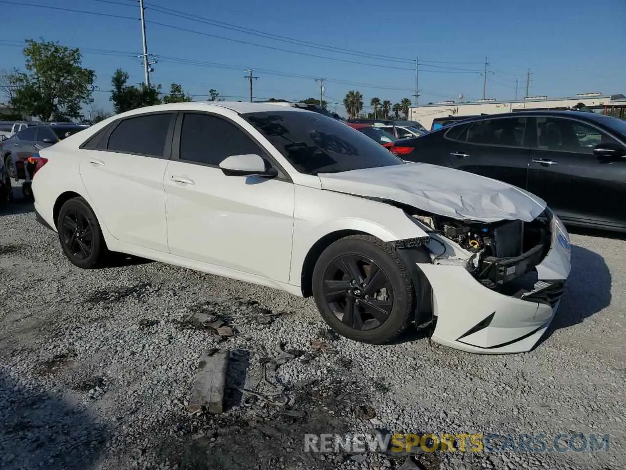 4 Photograph of a damaged car 5NPLM4AG8MH021997 HYUNDAI ELANTRA 2021
