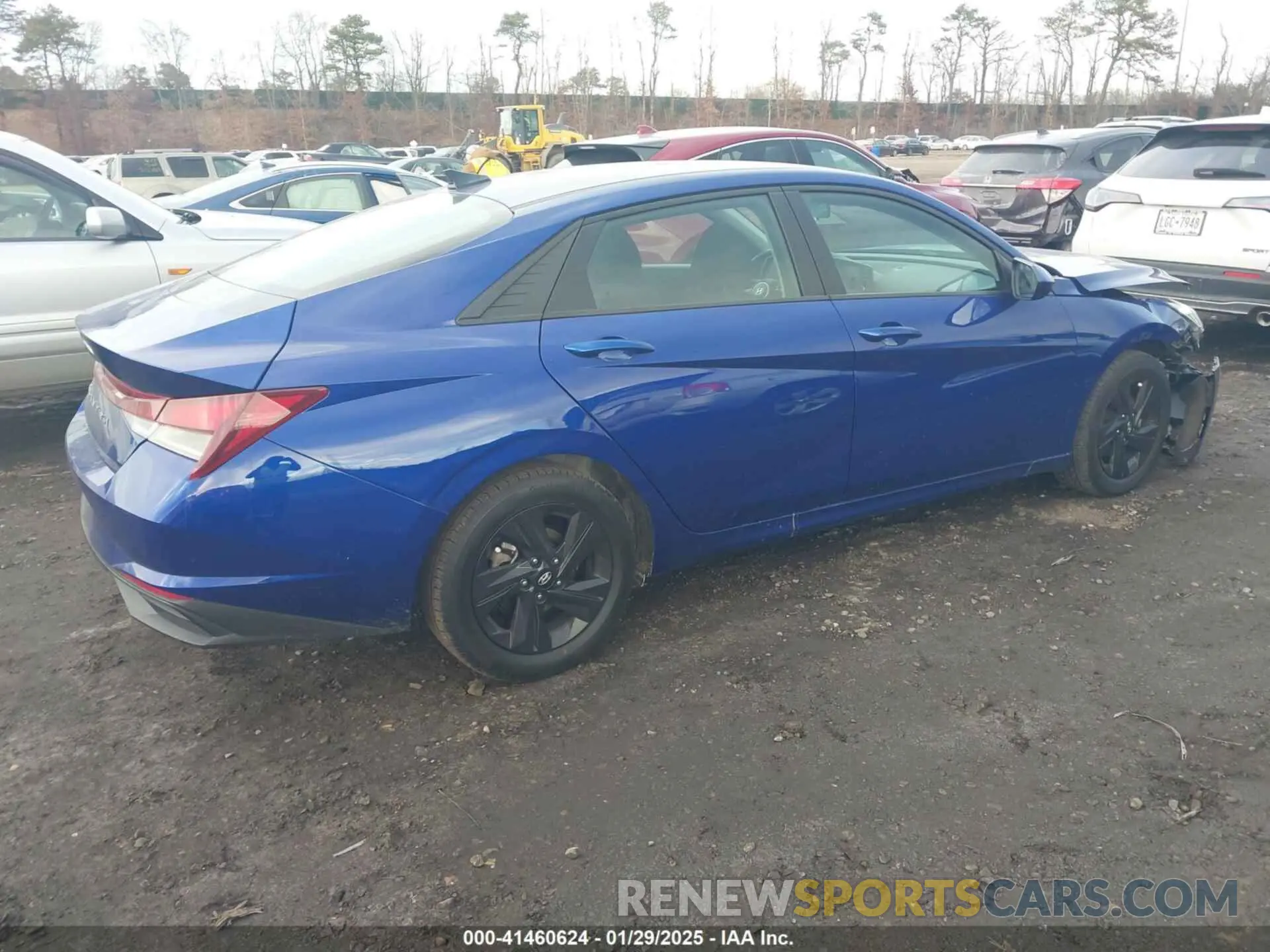 4 Photograph of a damaged car 5NPLM4AG8MH032708 HYUNDAI ELANTRA 2021