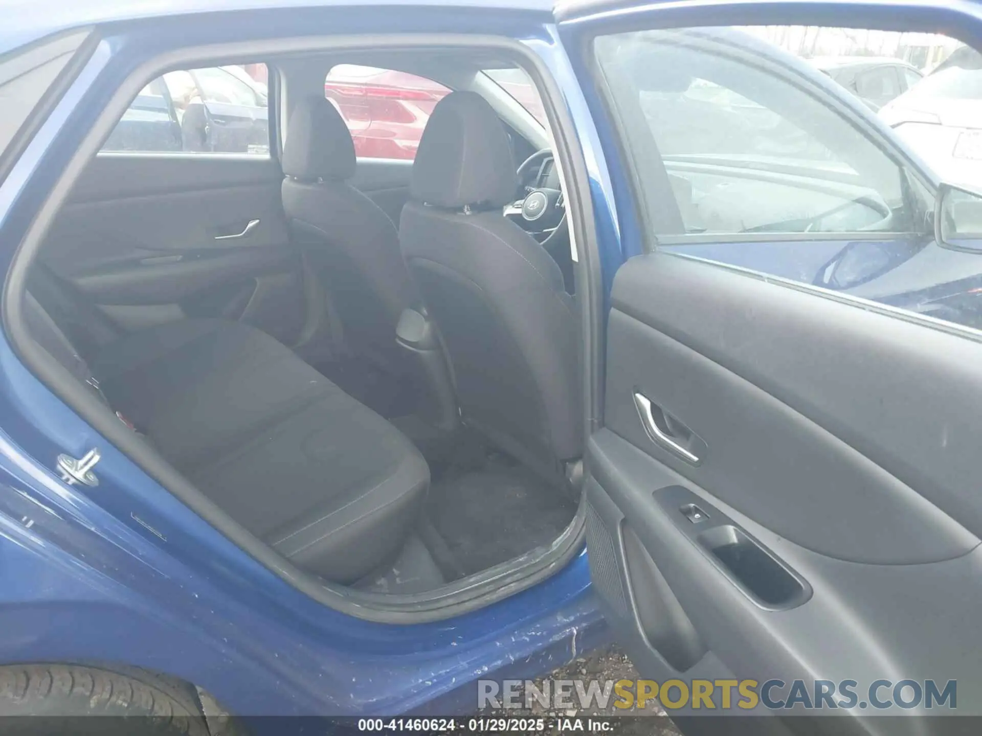 8 Photograph of a damaged car 5NPLM4AG8MH032708 HYUNDAI ELANTRA 2021