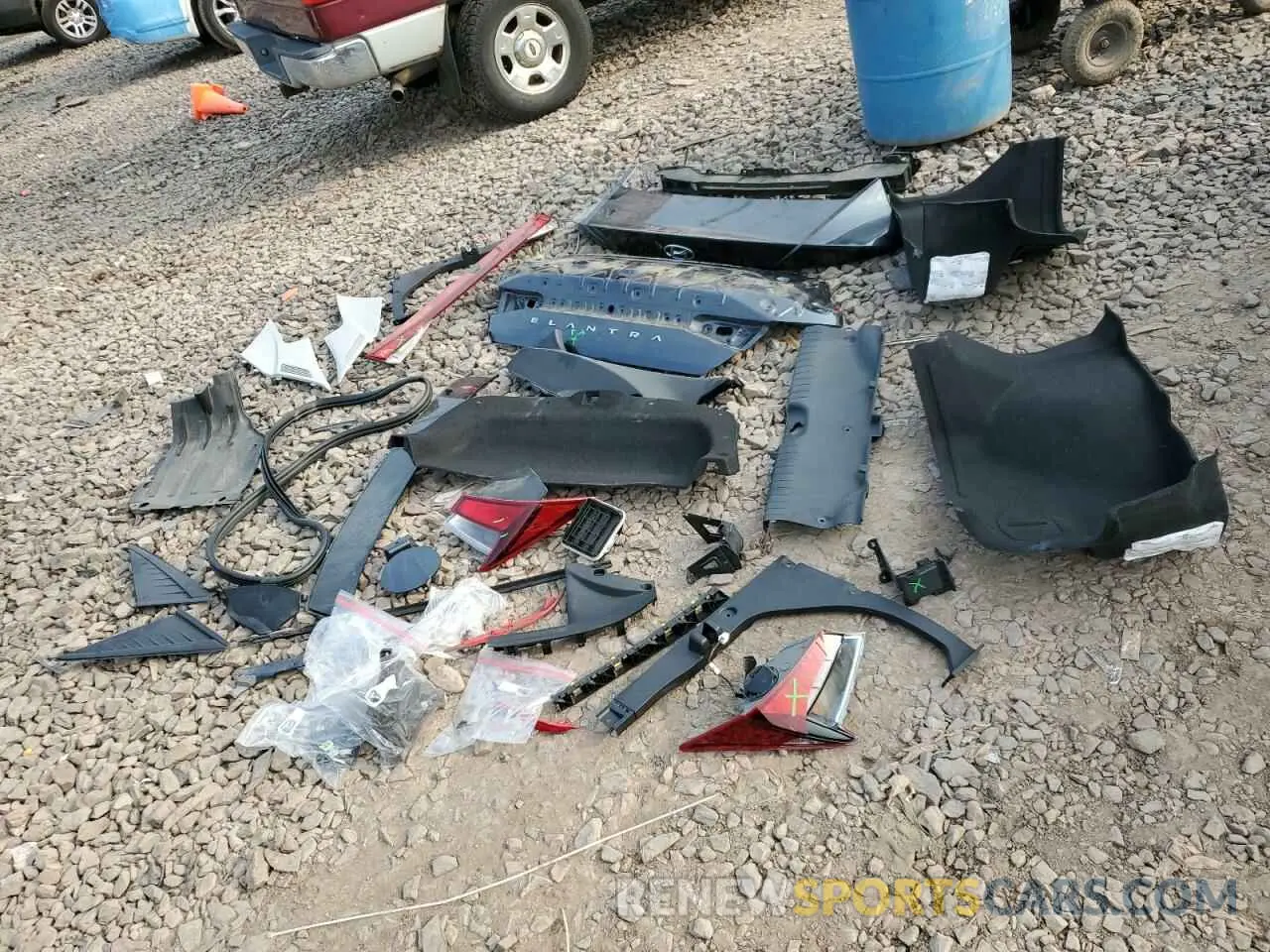12 Photograph of a damaged car 5NPLM4AG9MH004285 HYUNDAI ELANTRA 2021