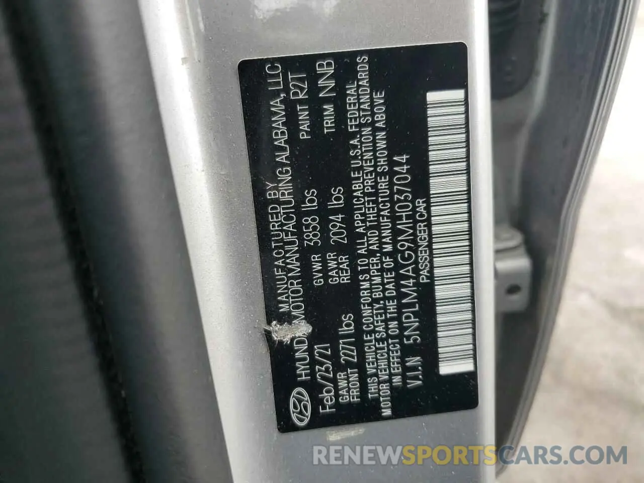 12 Photograph of a damaged car 5NPLM4AG9MH037044 HYUNDAI ELANTRA 2021