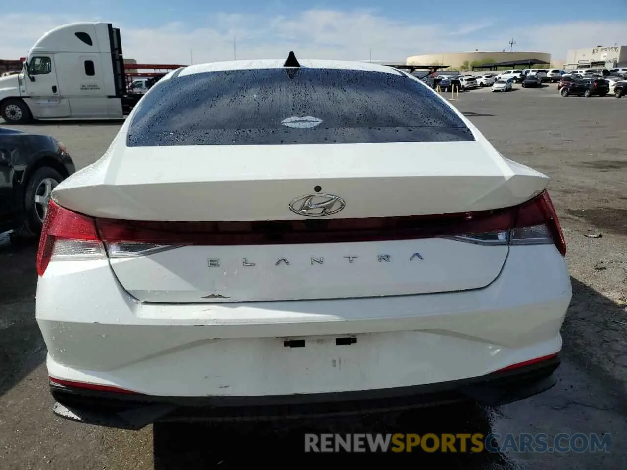 6 Photograph of a damaged car 5NPLM4AGXMH038834 HYUNDAI ELANTRA 2021