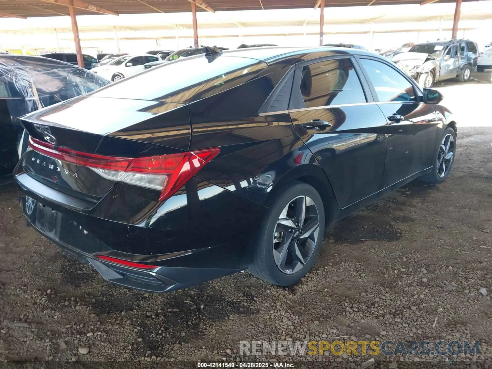 4 Photograph of a damaged car 5NPLN4AG0MH026978 HYUNDAI ELANTRA 2021