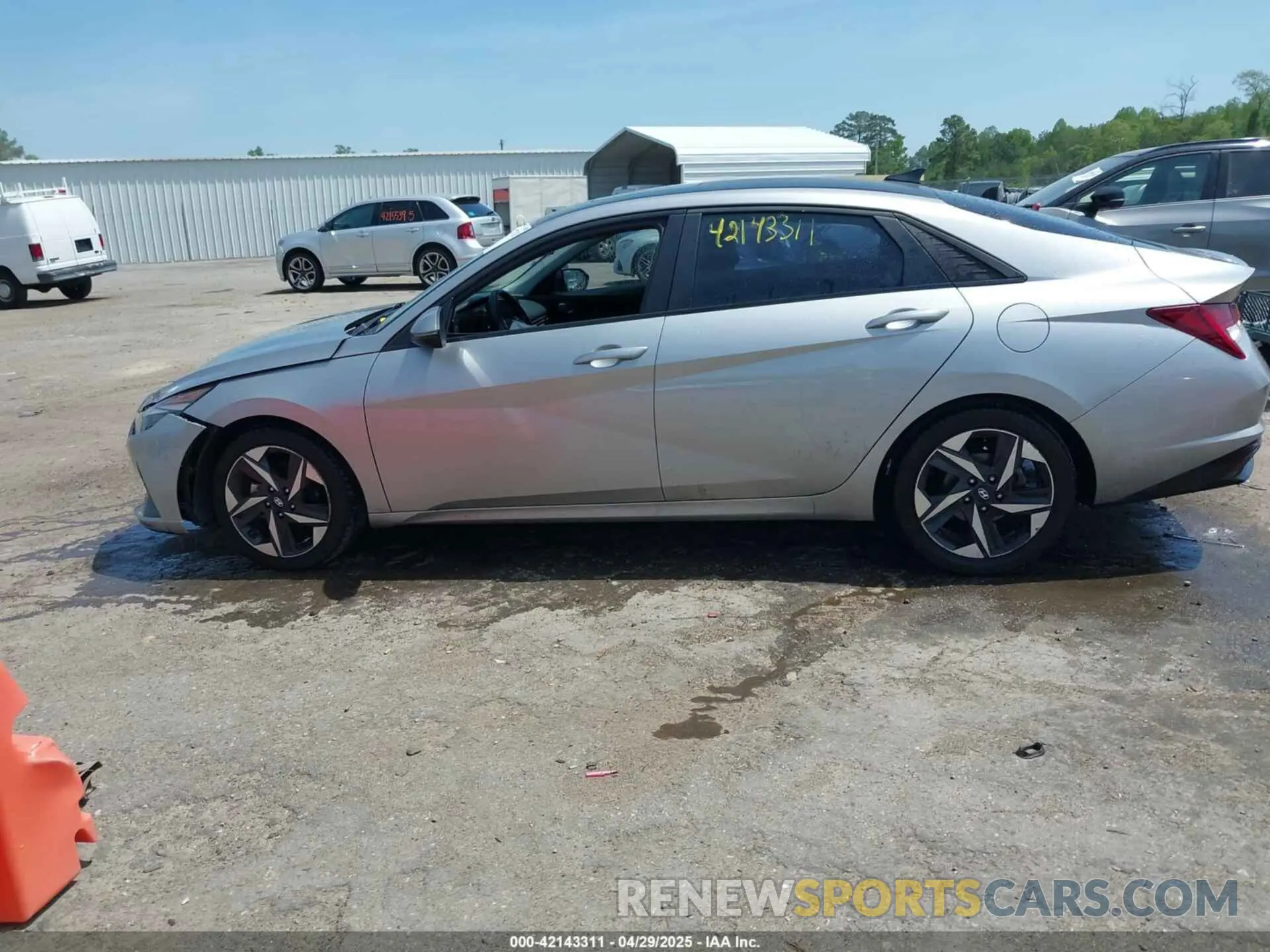 14 Photograph of a damaged car 5NPLN4AG1MH043336 HYUNDAI ELANTRA 2021