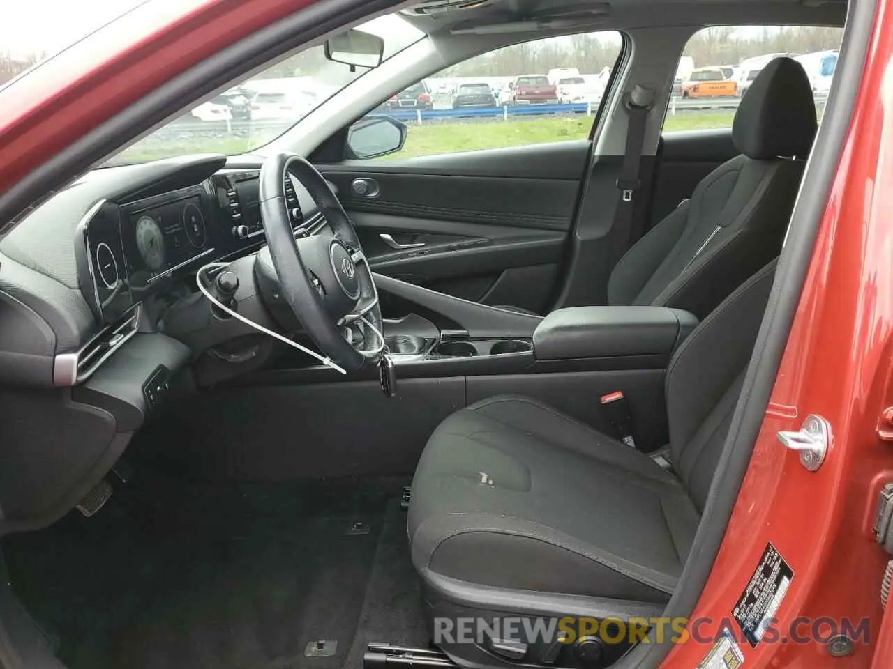 7 Photograph of a damaged car 5NPLN4AG6MH026919 HYUNDAI ELANTRA 2021