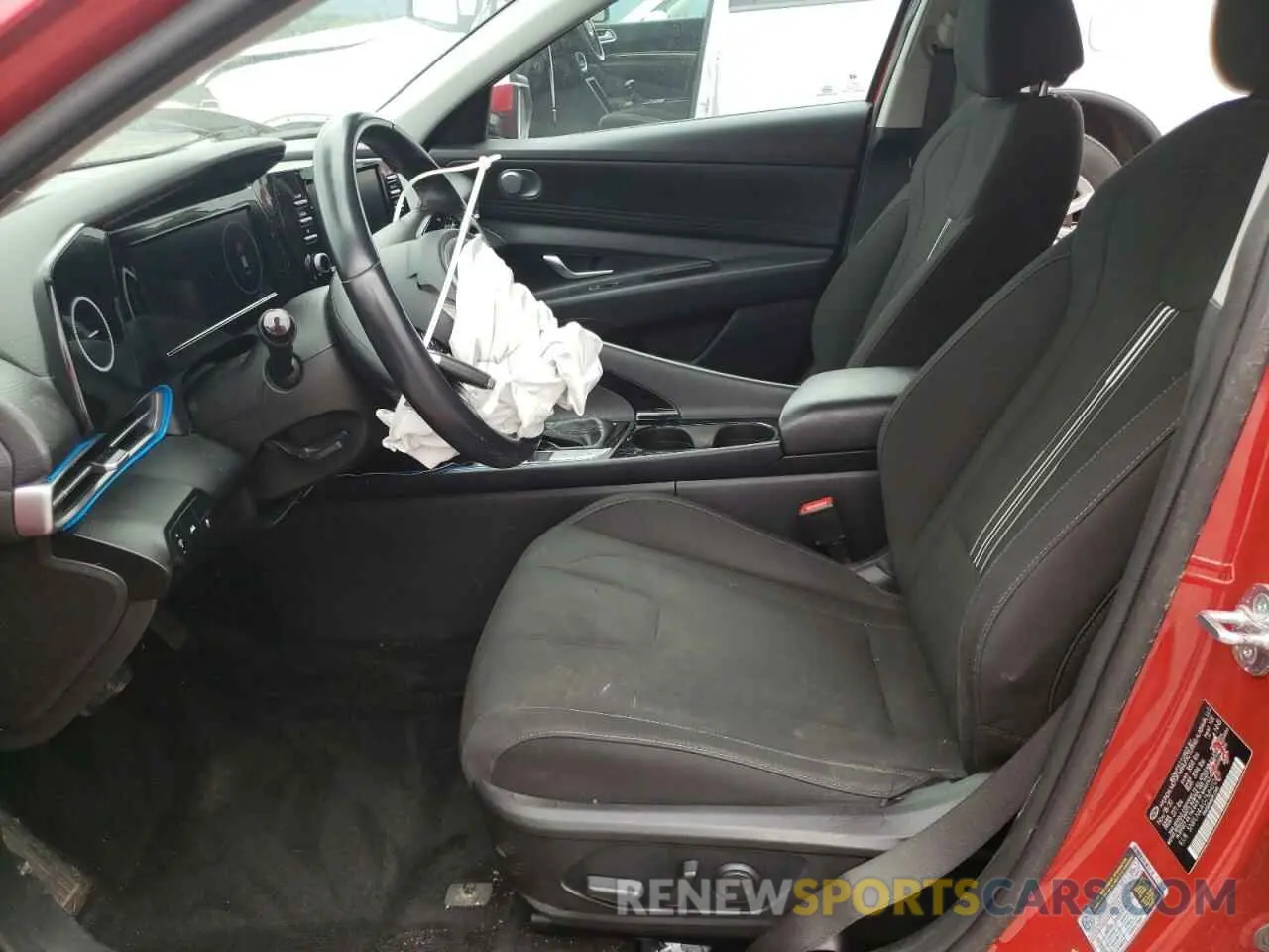 7 Photograph of a damaged car 5NPLN4AG7MH012401 HYUNDAI ELANTRA 2021