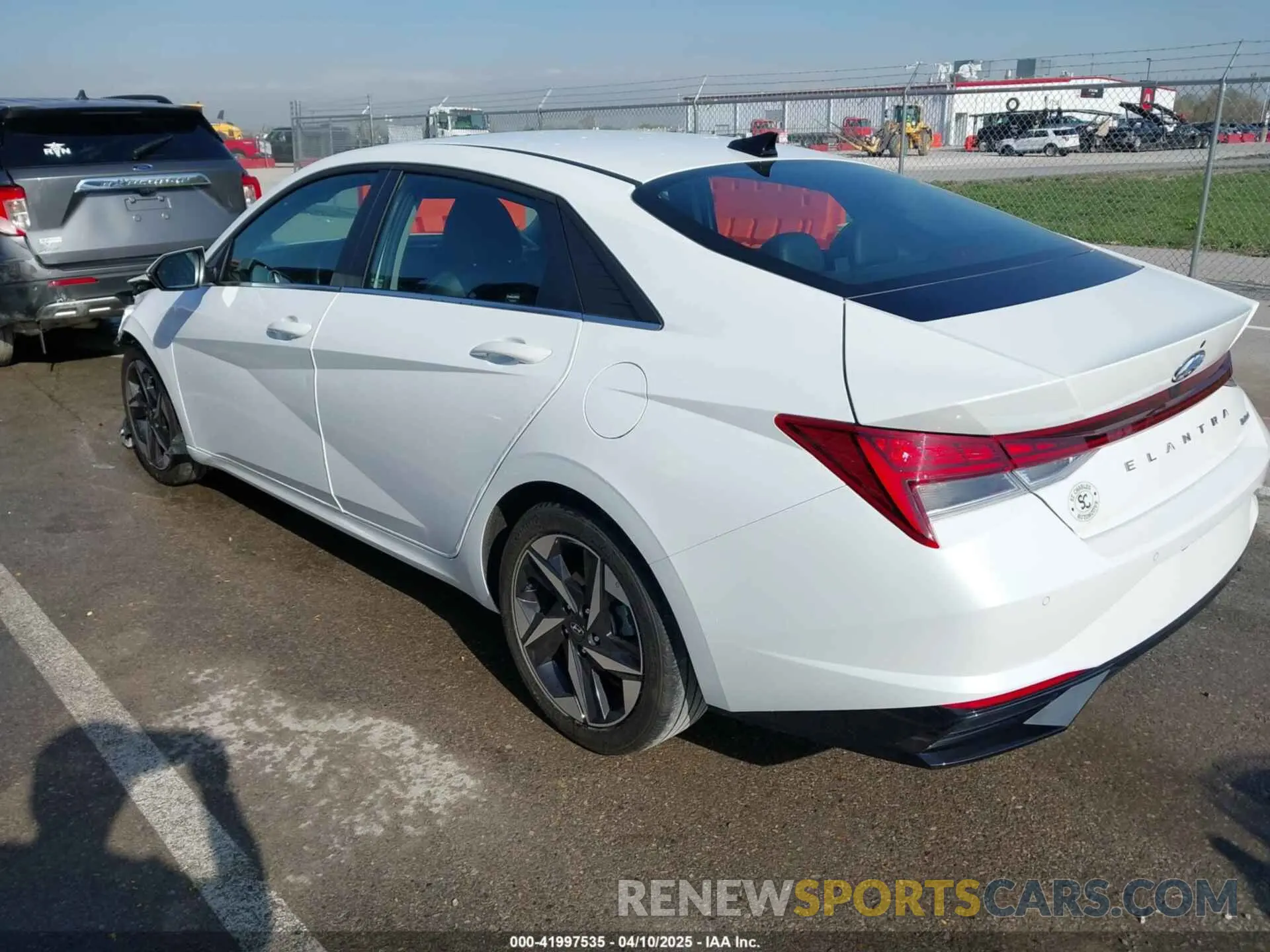 3 Фотография поврежденного автомобиля 5NPLP4AG0MH020950 HYUNDAI ELANTRA 2021