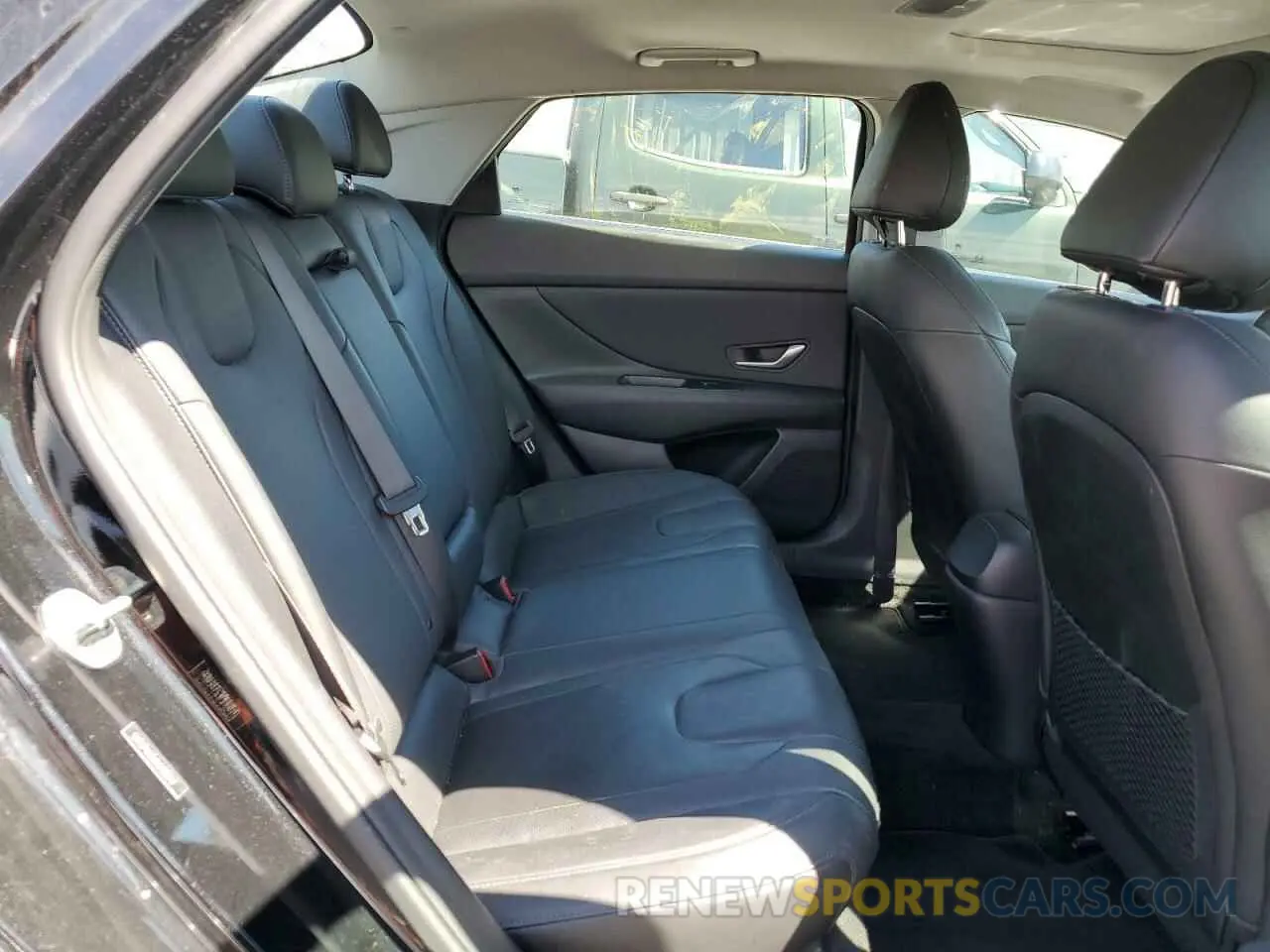 10 Photograph of a damaged car 5NPLP4AG4MH018747 HYUNDAI ELANTRA 2021