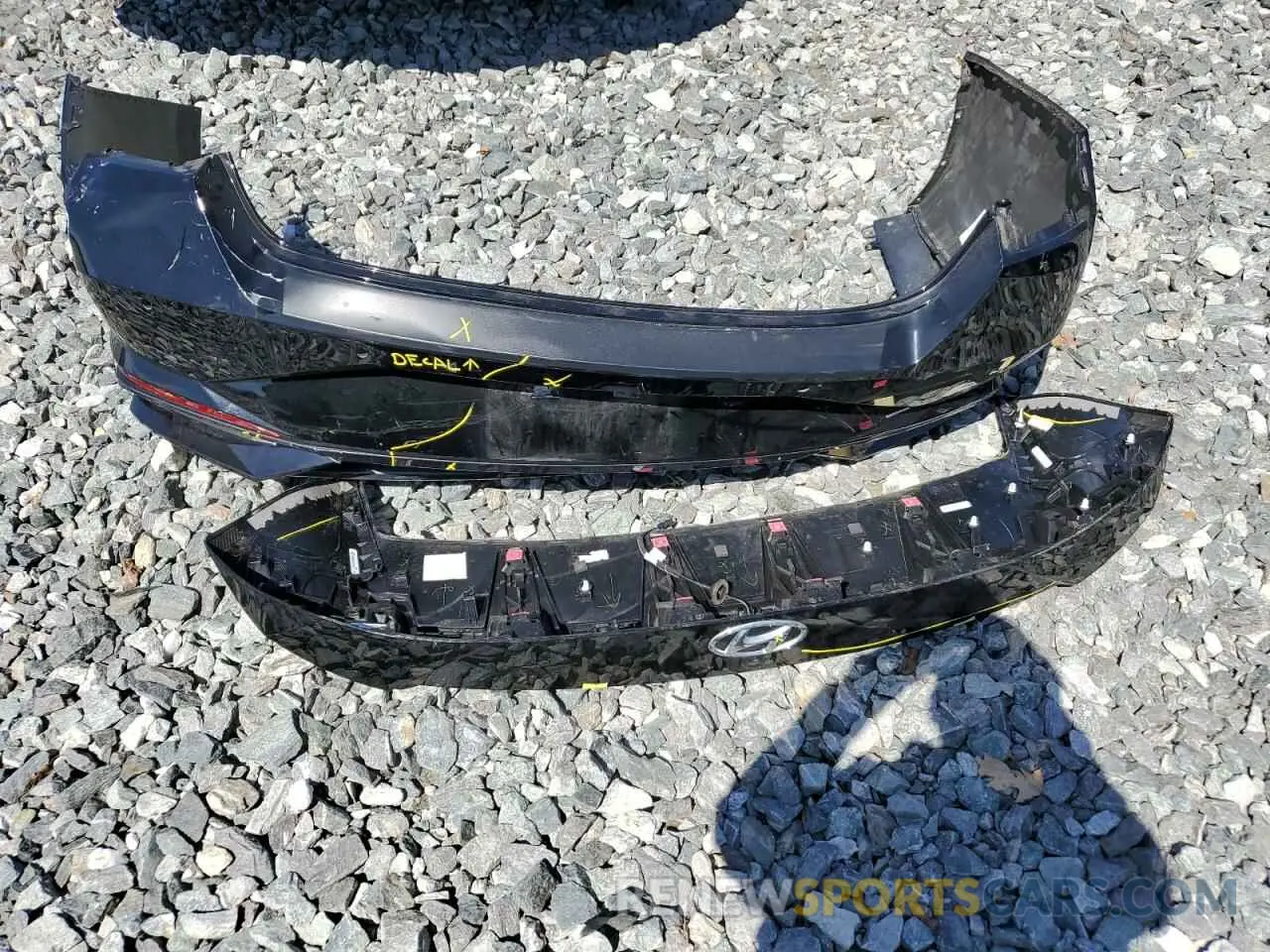 12 Photograph of a damaged car 5NPLP4AG4MH018747 HYUNDAI ELANTRA 2021