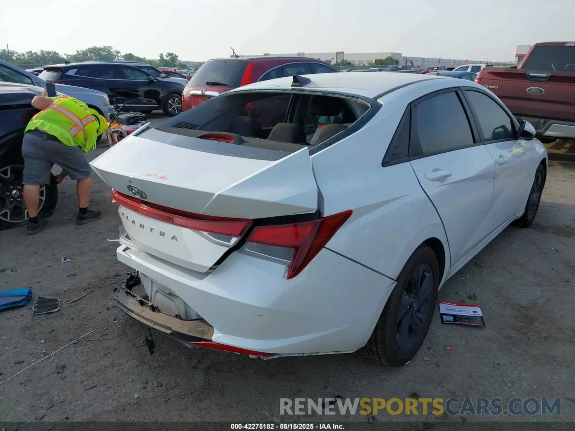 4 Фотография поврежденного автомобиля 5NPLS4AG0MH003578 HYUNDAI ELANTRA 2021