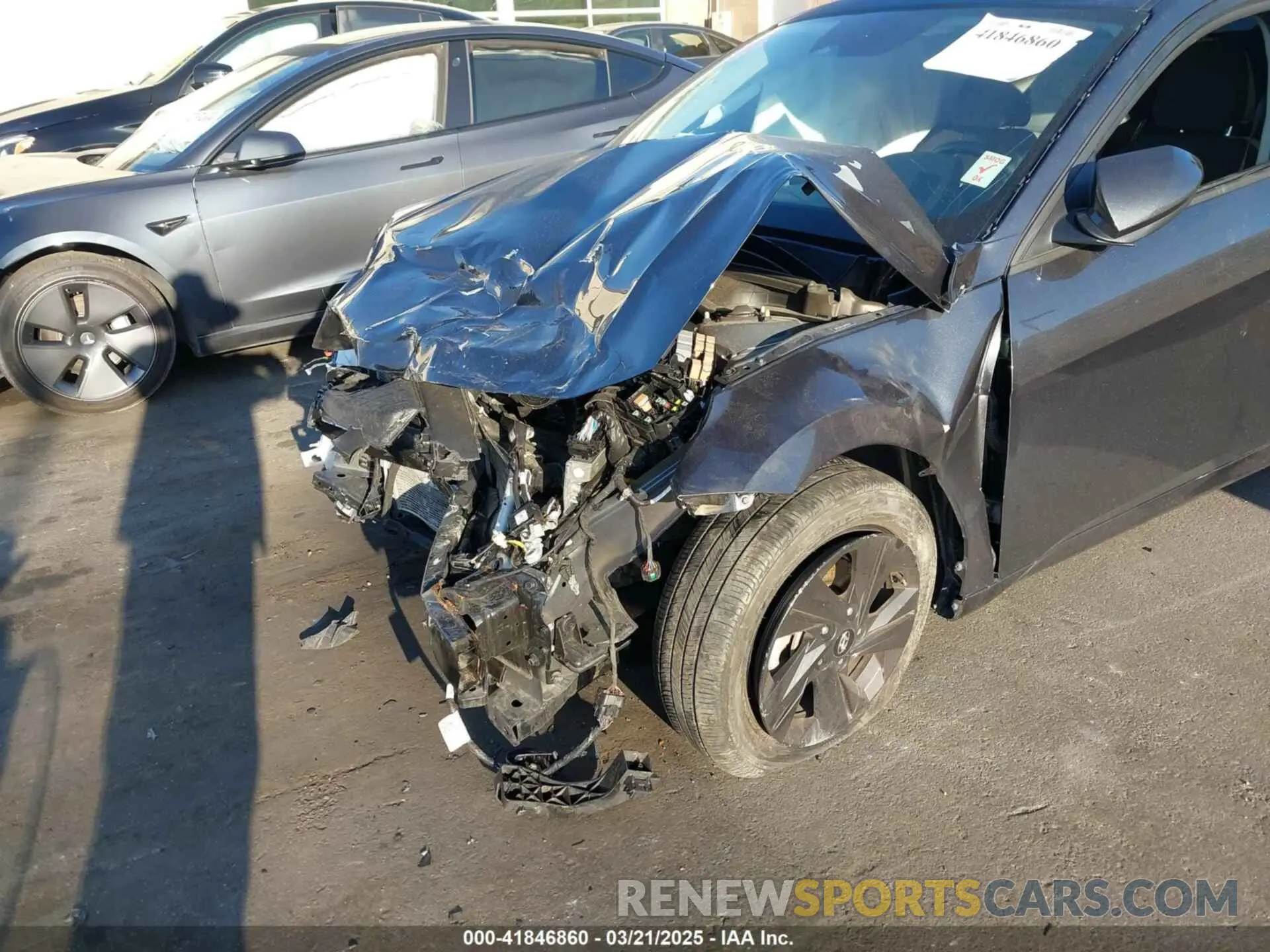11 Photograph of a damaged car 5NPLS4AG2MH005073 HYUNDAI ELANTRA 2021