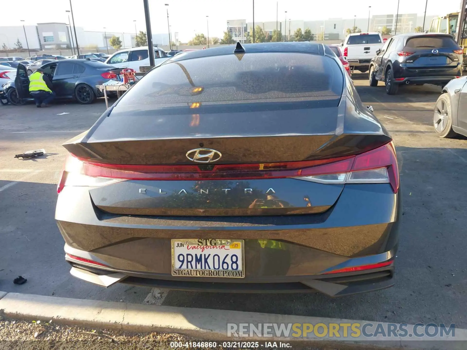 16 Photograph of a damaged car 5NPLS4AG2MH005073 HYUNDAI ELANTRA 2021