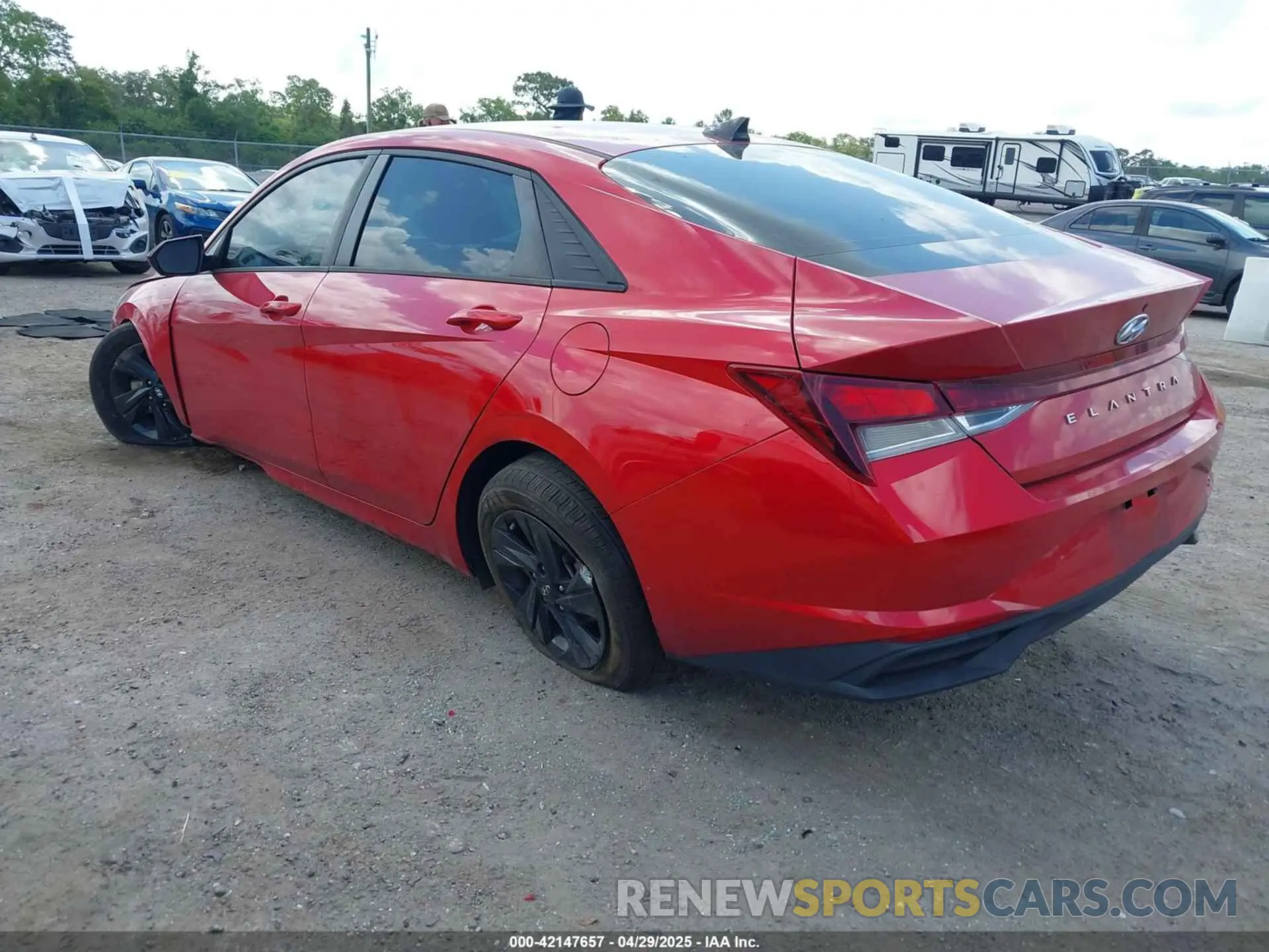3 Фотография поврежденного автомобиля 5NPLS4AG3MH052015 HYUNDAI ELANTRA 2021