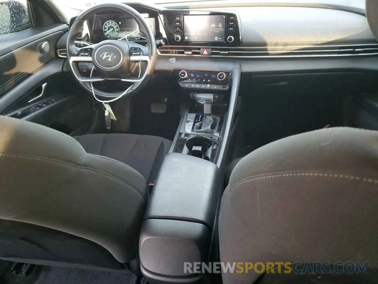 8 Фотография поврежденного автомобиля 5NPLS4AG5MH032560 HYUNDAI ELANTRA 2021
