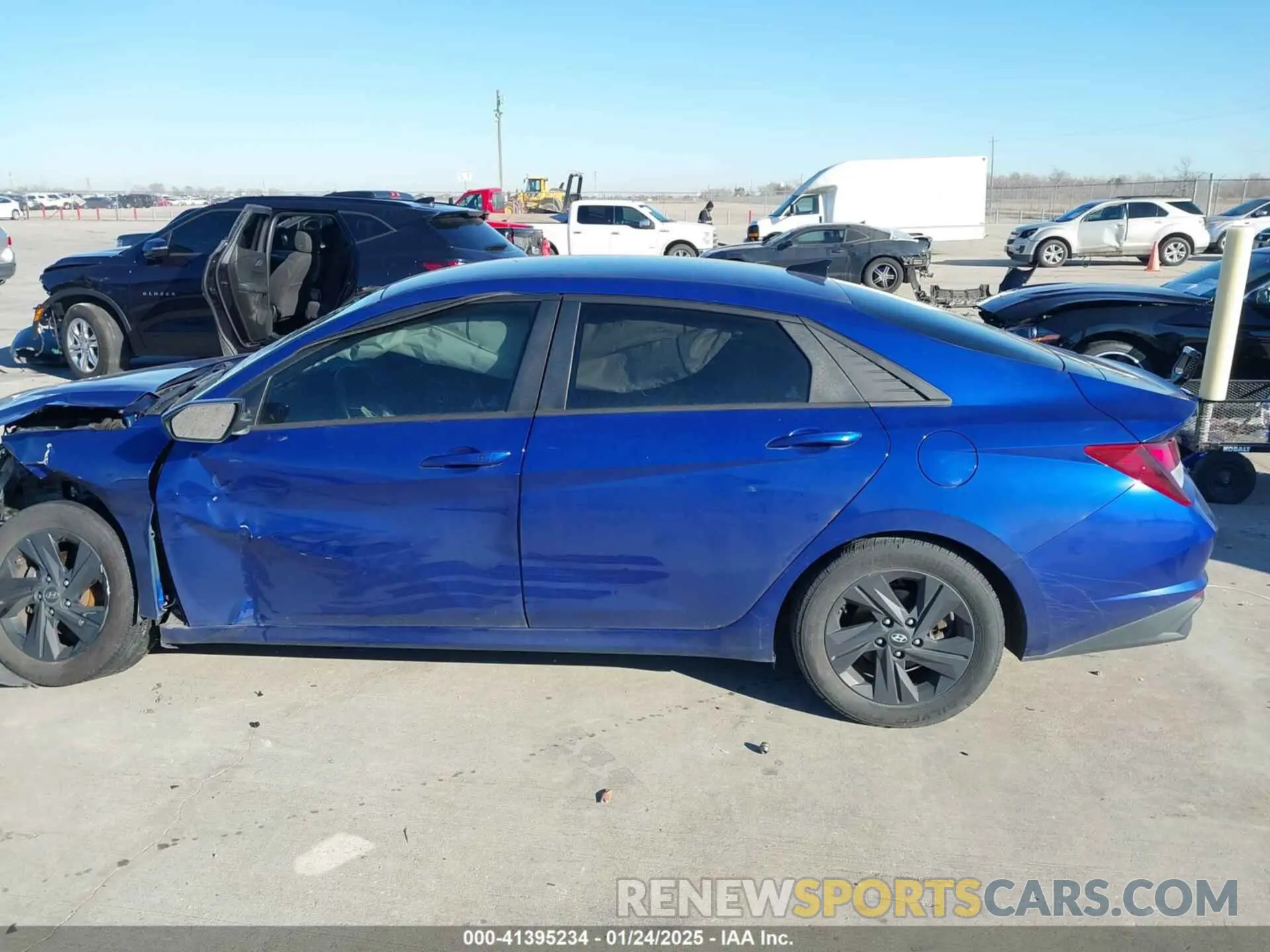 14 Photograph of a damaged car 5NPLS4AG8MH006079 HYUNDAI ELANTRA 2021