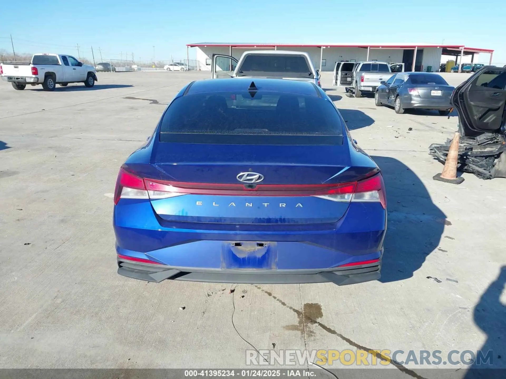 16 Photograph of a damaged car 5NPLS4AG8MH006079 HYUNDAI ELANTRA 2021