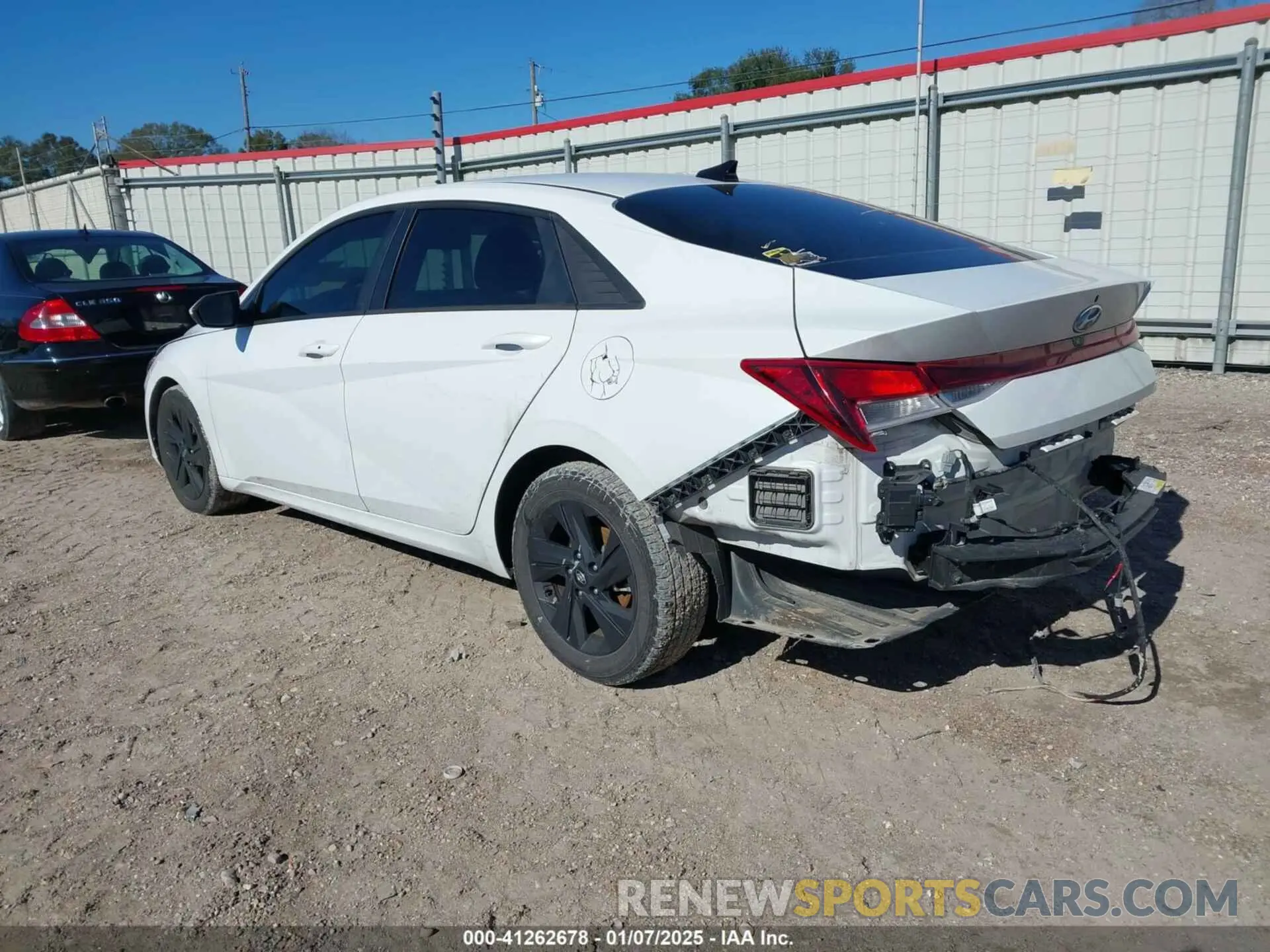 3 Photograph of a damaged car 5NPLS4AG8MH007233 HYUNDAI ELANTRA 2021