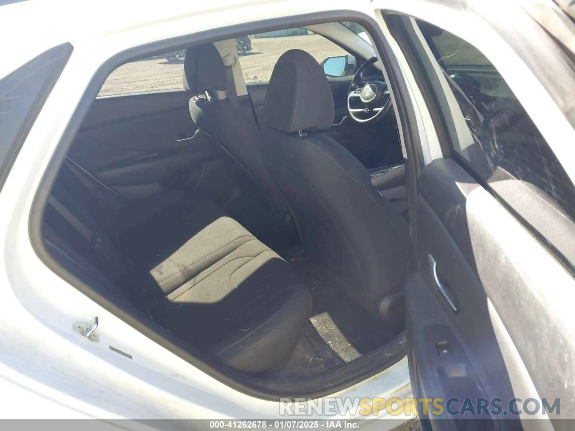 8 Photograph of a damaged car 5NPLS4AG8MH007233 HYUNDAI ELANTRA 2021