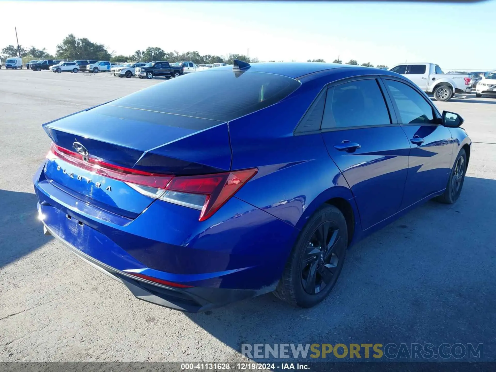 4 Фотография поврежденного автомобиля 5NPLS4AG8MH032634 HYUNDAI ELANTRA 2021