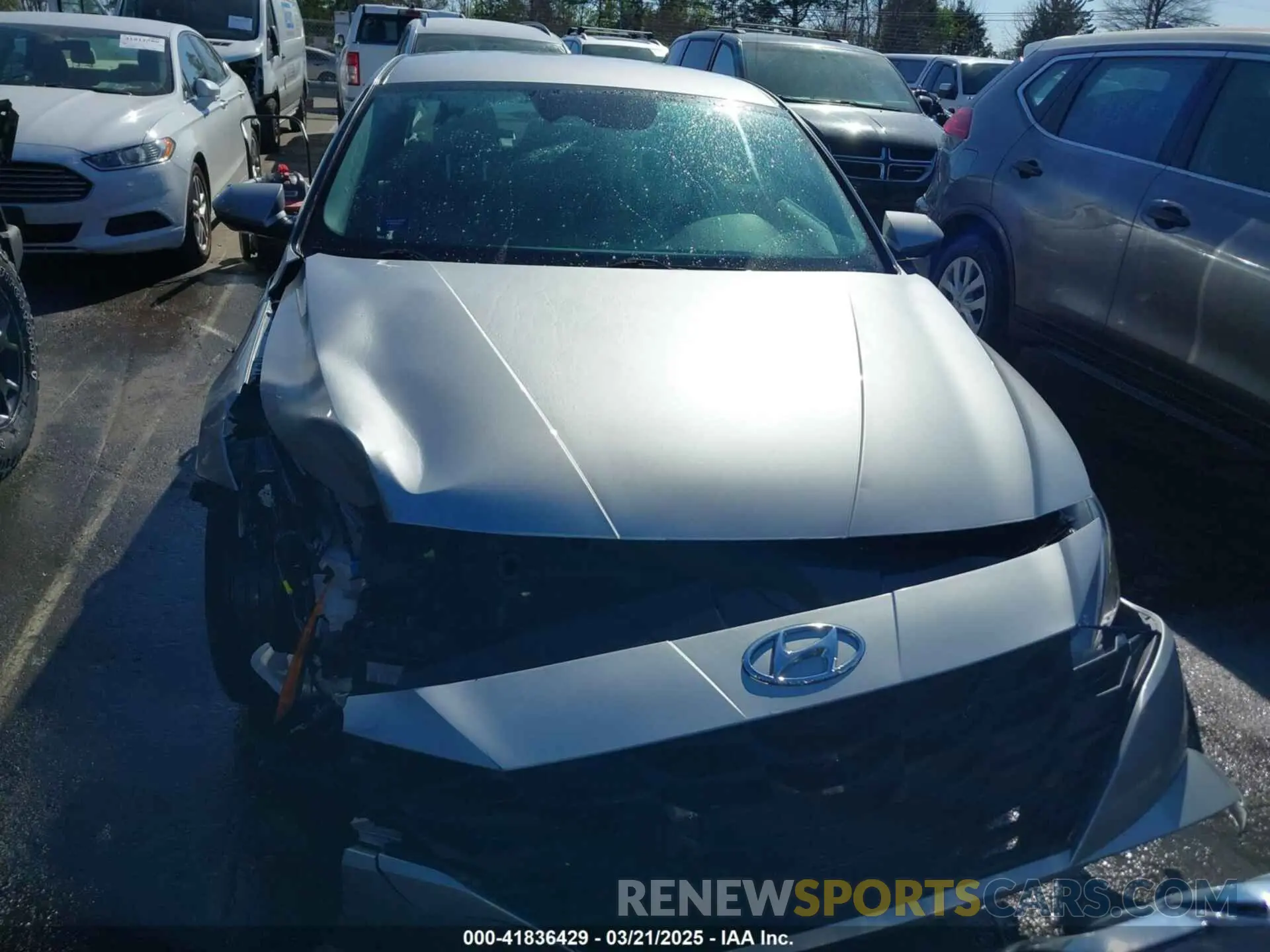 12 Photograph of a damaged car 5NPLS4AG8MH034125 HYUNDAI ELANTRA 2021