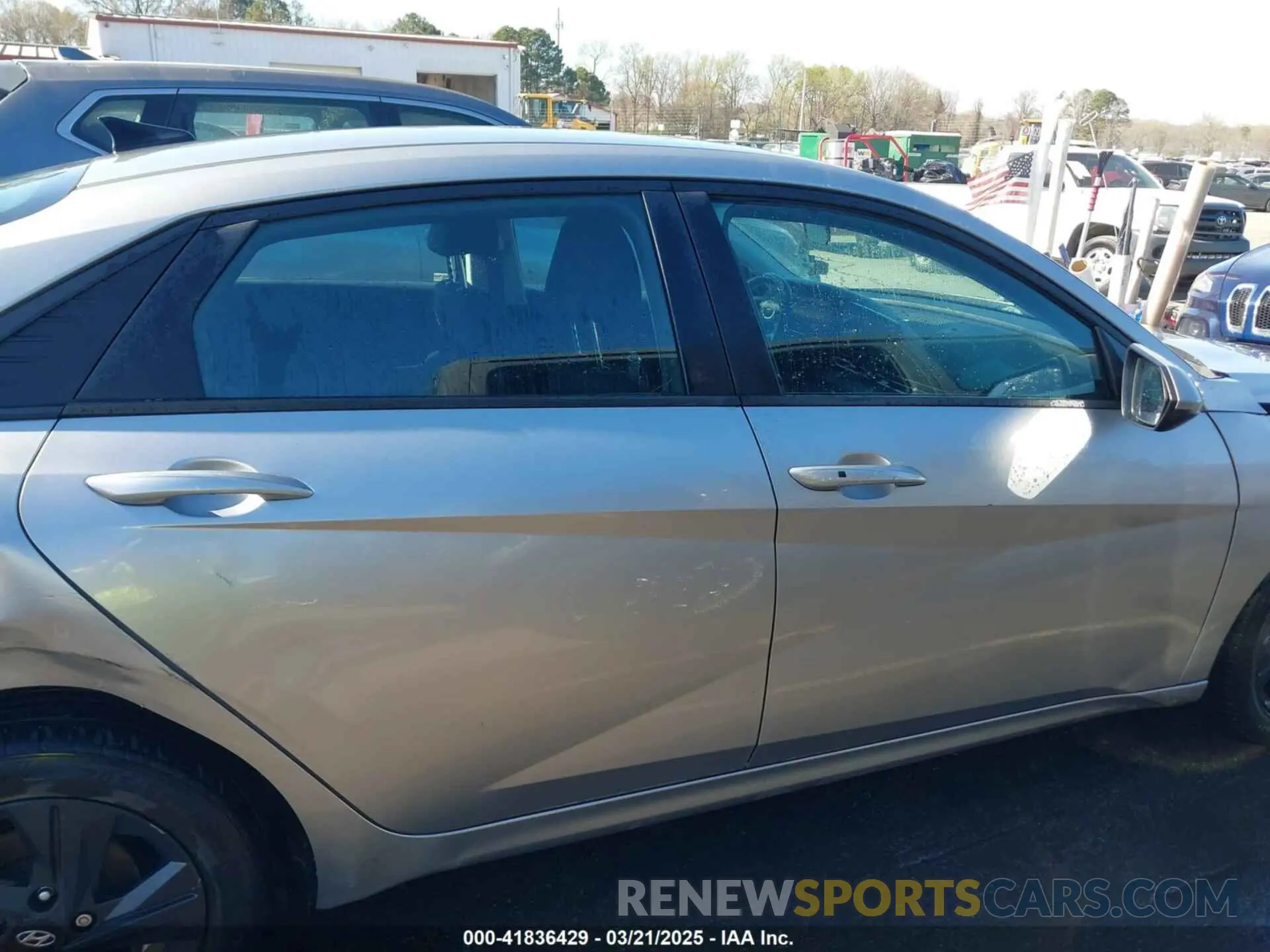 13 Photograph of a damaged car 5NPLS4AG8MH034125 HYUNDAI ELANTRA 2021