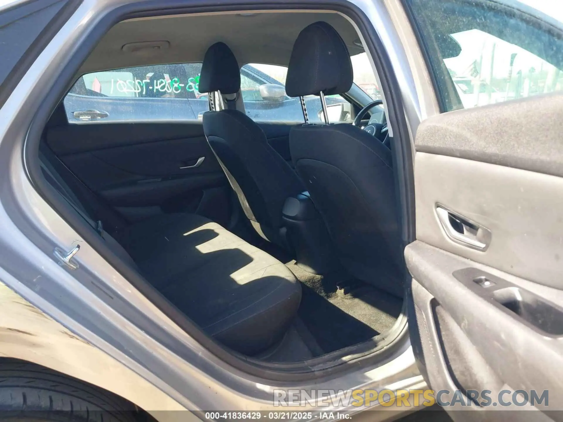 8 Photograph of a damaged car 5NPLS4AG8MH034125 HYUNDAI ELANTRA 2021