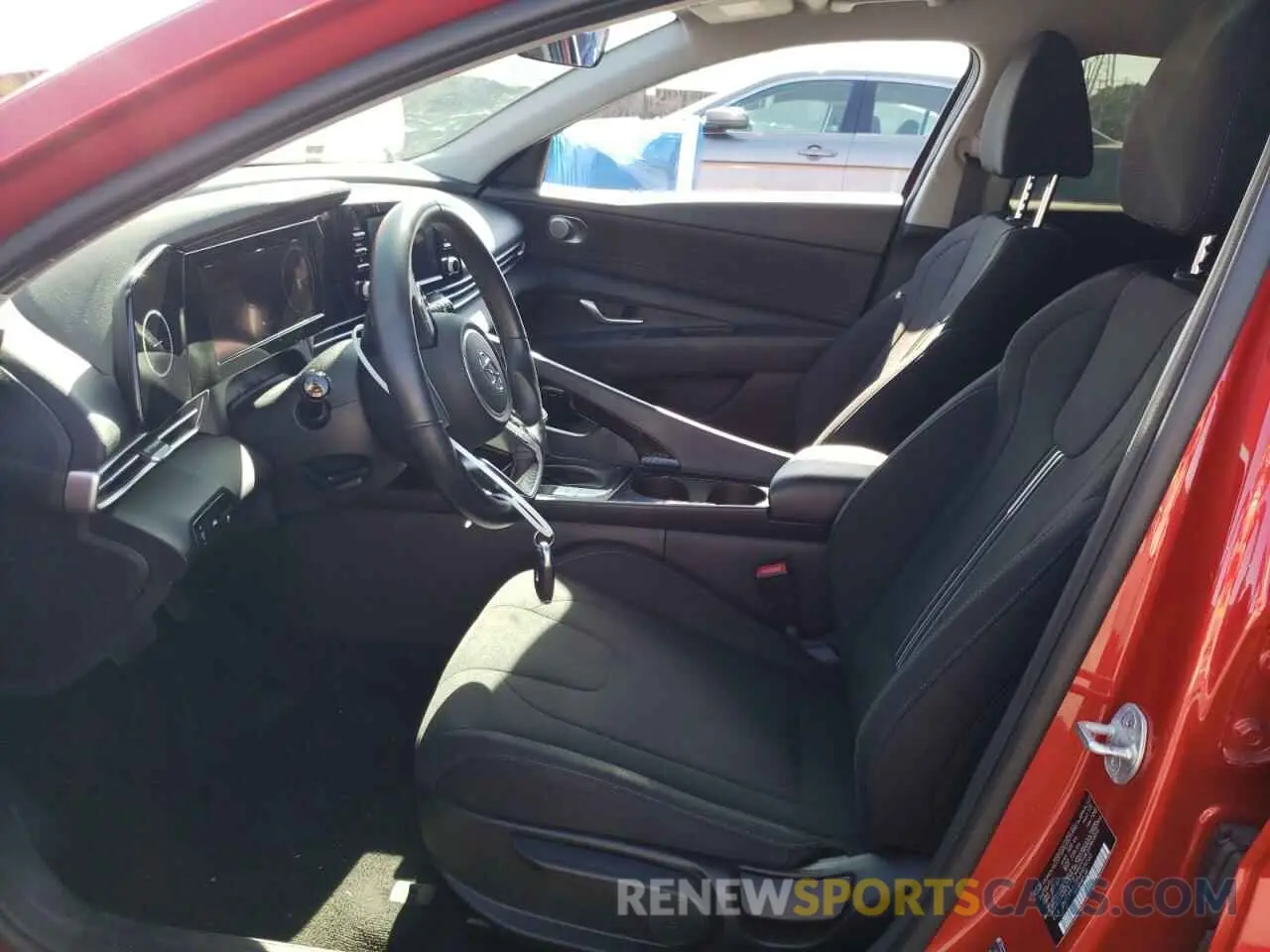 7 Photograph of a damaged car 5NPLS4AG9MH024560 HYUNDAI ELANTRA 2021