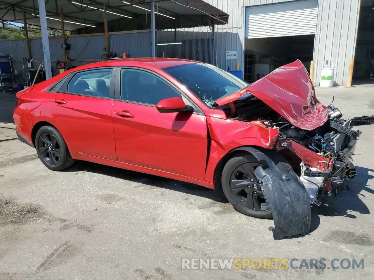 4 Photograph of a damaged car 5NPLS4AG9MH033274 HYUNDAI ELANTRA 2021