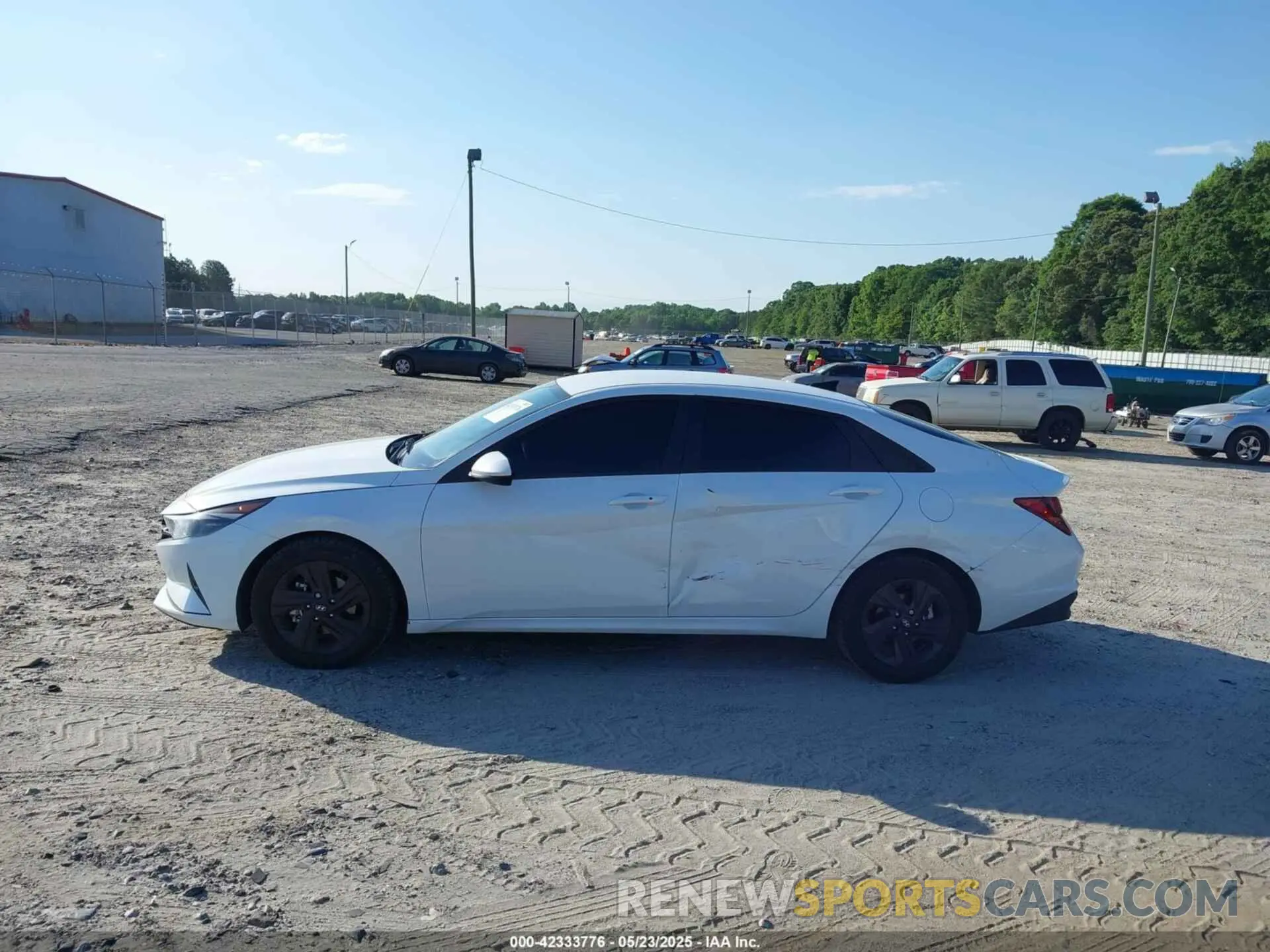 14 Photograph of a damaged car 5NPLS4AG9MH037230 HYUNDAI ELANTRA 2021