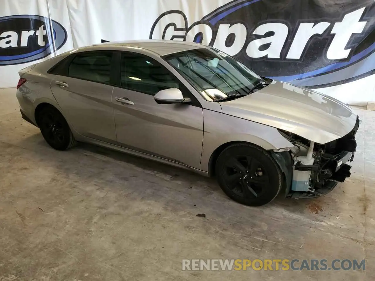 4 Photograph of a damaged car 5NPLS4AGXMH000185 HYUNDAI ELANTRA 2021