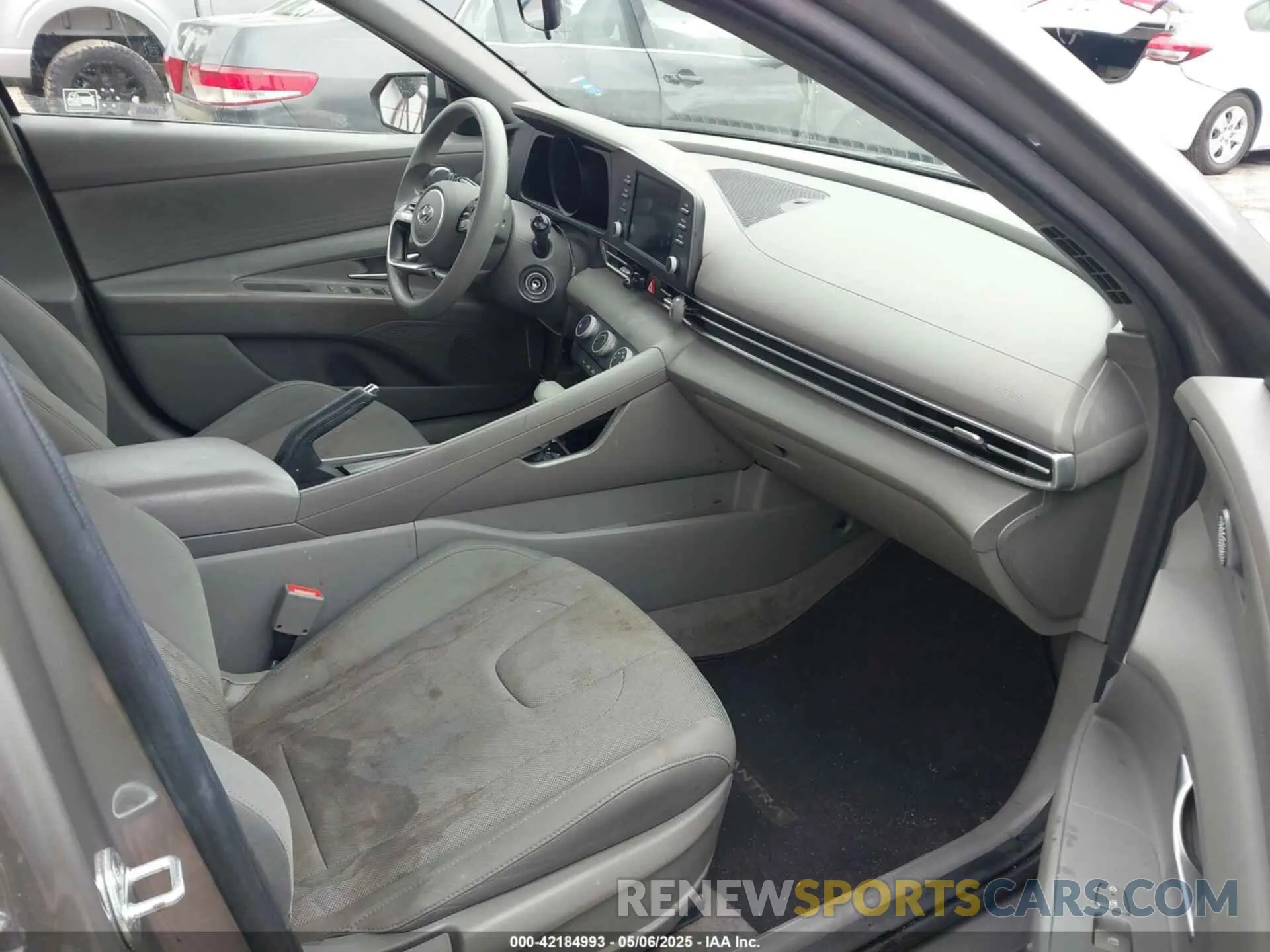 5 Photograph of a damaged car KMHLL4AG3MU121929 HYUNDAI ELANTRA 2021