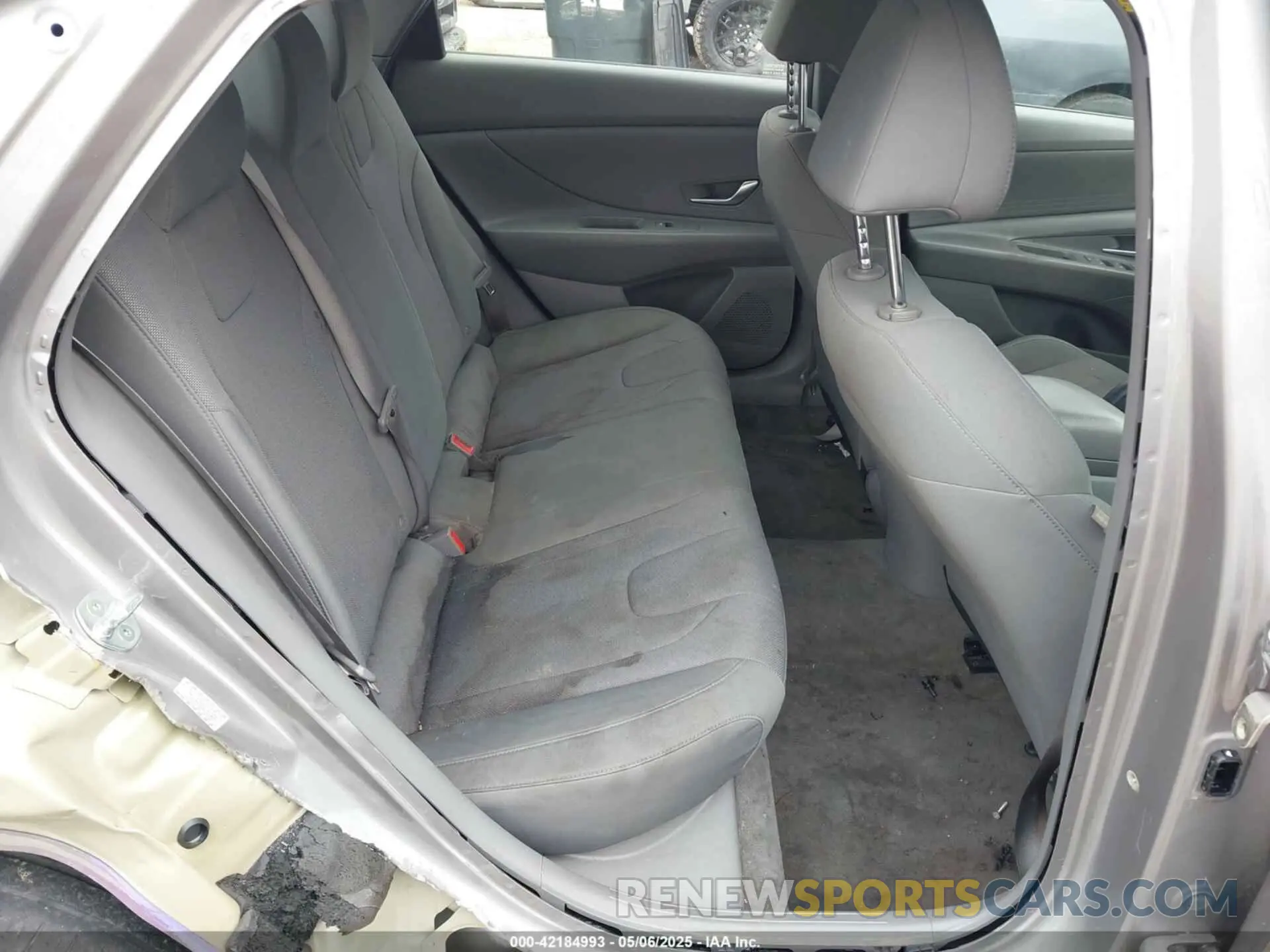 8 Photograph of a damaged car KMHLL4AG3MU121929 HYUNDAI ELANTRA 2021