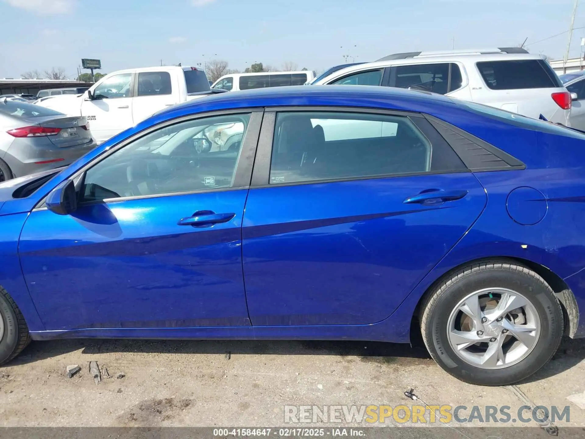 14 Photograph of a damaged car KMHLL4AG4MU195635 HYUNDAI ELANTRA 2021