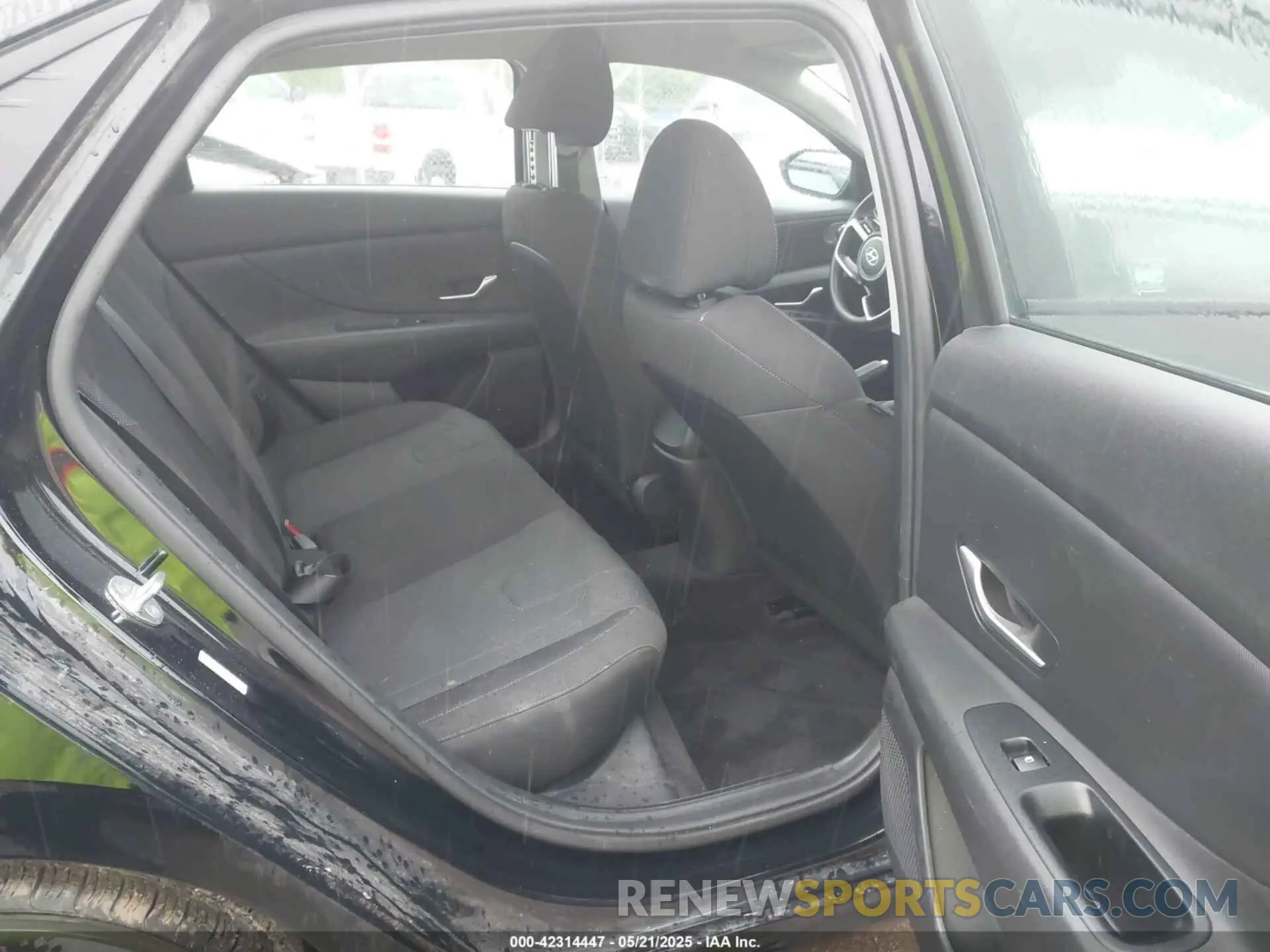 8 Photograph of a damaged car KMHLL4AG7MU103644 HYUNDAI ELANTRA 2021