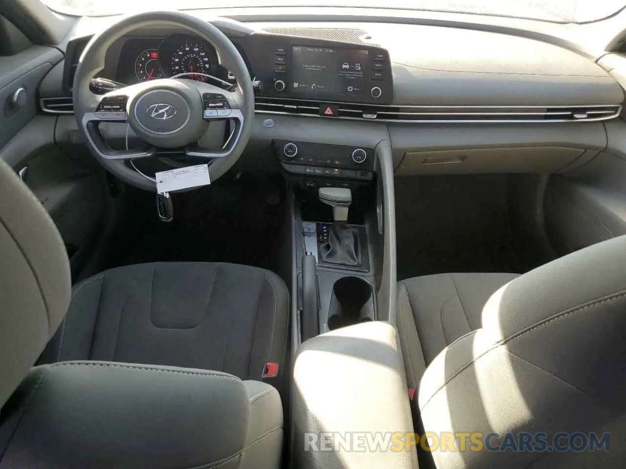8 Photograph of a damaged car KMHLM4AG2MU077564 HYUNDAI ELANTRA 2021