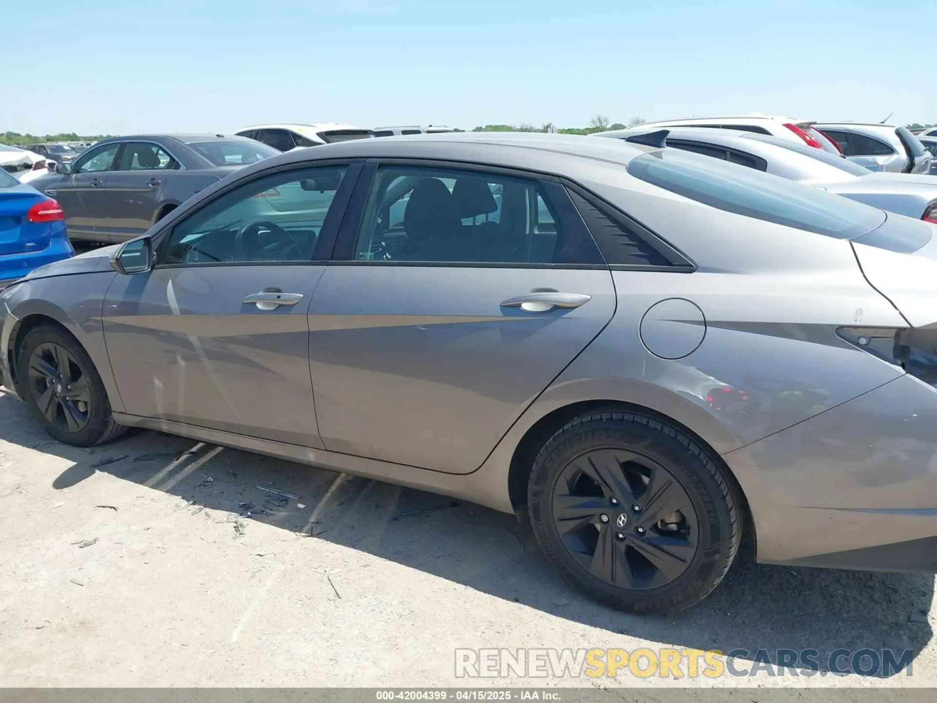 14 Photograph of a damaged car KMHLM4AG2MU118999 HYUNDAI ELANTRA 2021