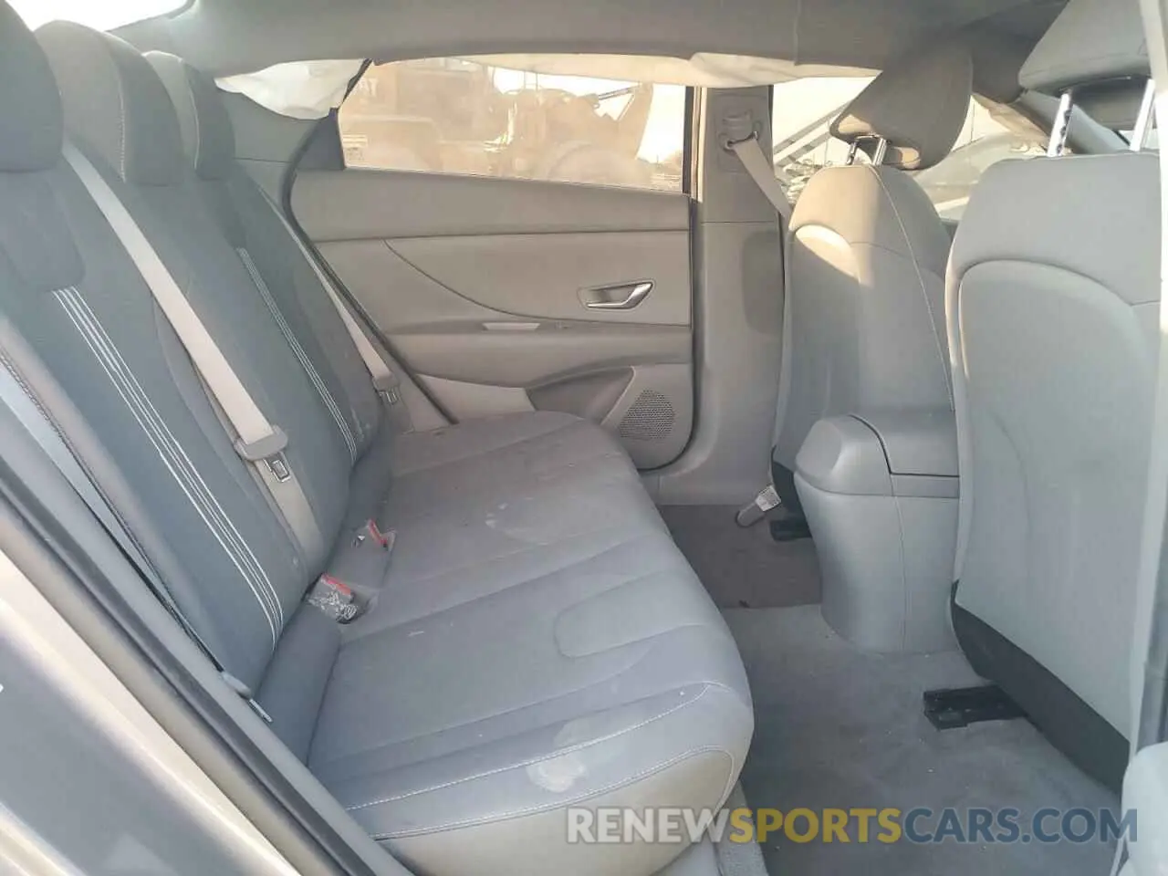 10 Photograph of a damaged car KMHLM4AG2MU157222 HYUNDAI ELANTRA 2021