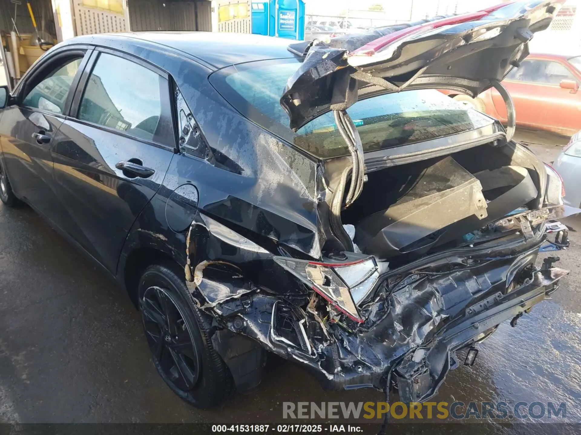 18 Photograph of a damaged car KMHLM4AG3MU118414 HYUNDAI ELANTRA 2021