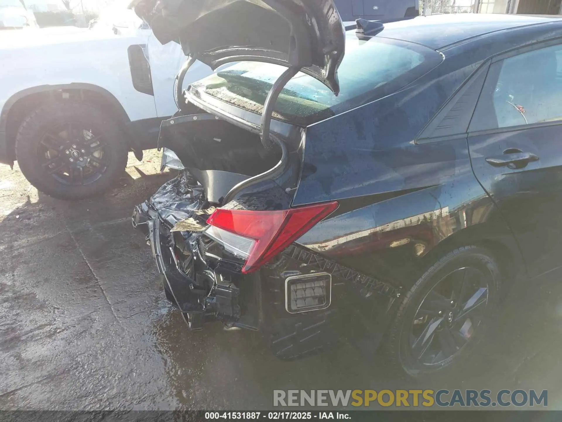 19 Photograph of a damaged car KMHLM4AG3MU118414 HYUNDAI ELANTRA 2021