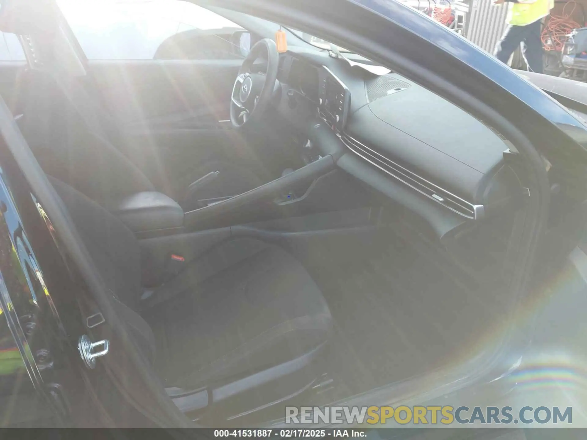 5 Photograph of a damaged car KMHLM4AG3MU118414 HYUNDAI ELANTRA 2021