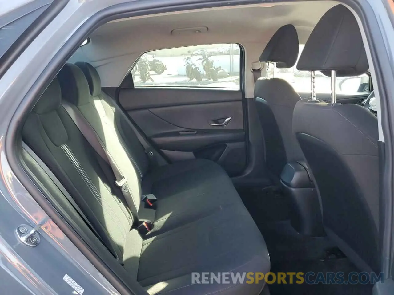 10 Photograph of a damaged car KMHLM4AG5MU070138 HYUNDAI ELANTRA 2021