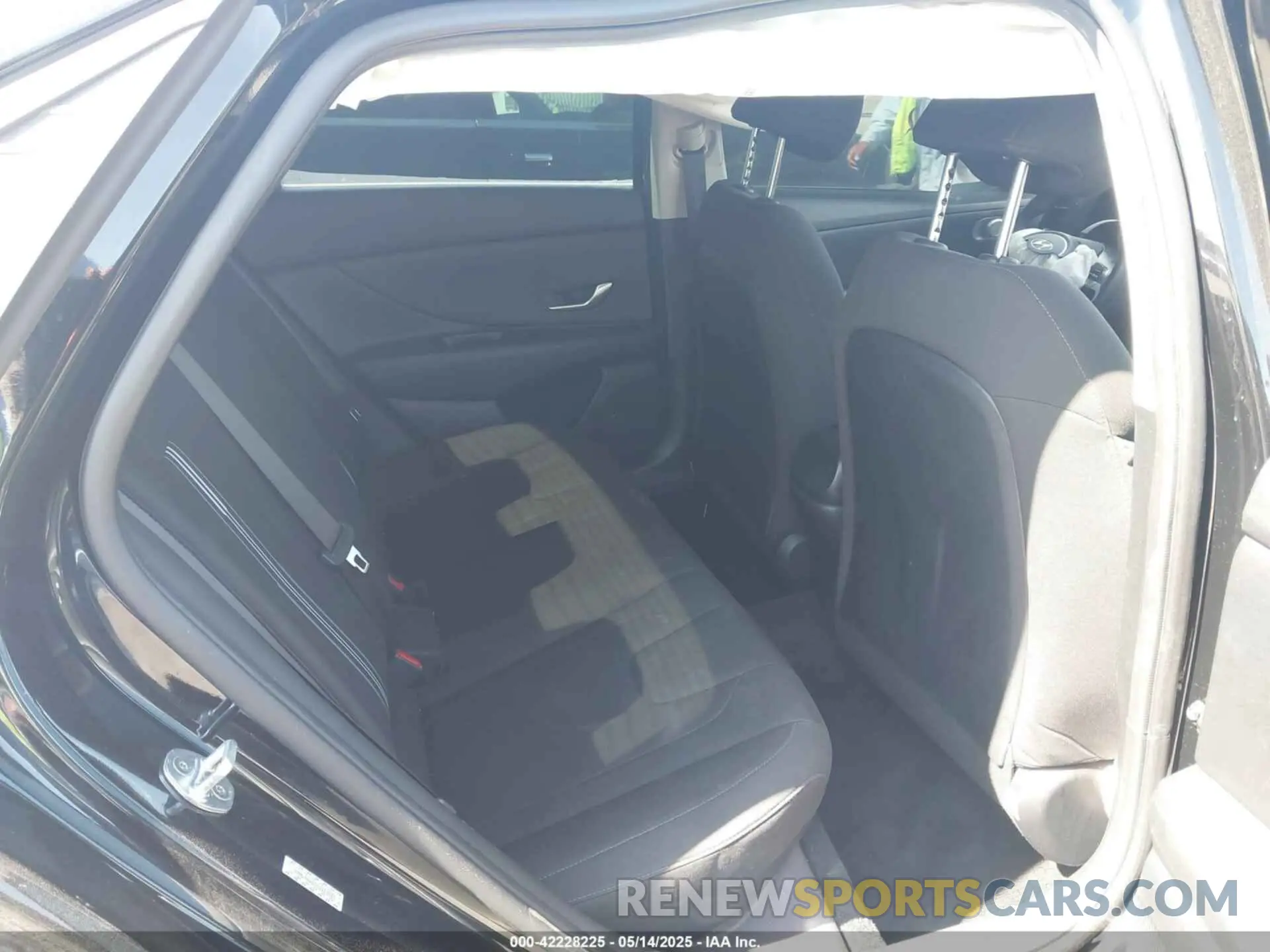 8 Photograph of a damaged car KMHLM4AG5MU121881 HYUNDAI ELANTRA 2021