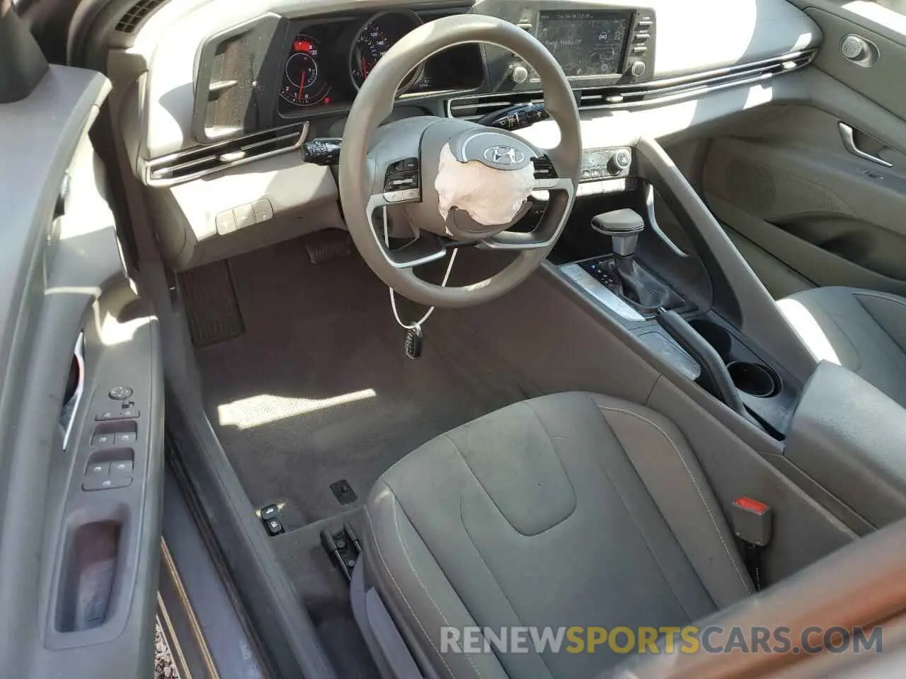 8 Фотография поврежденного автомобиля KMHLM4AG5MU126952 HYUNDAI ELANTRA 2021