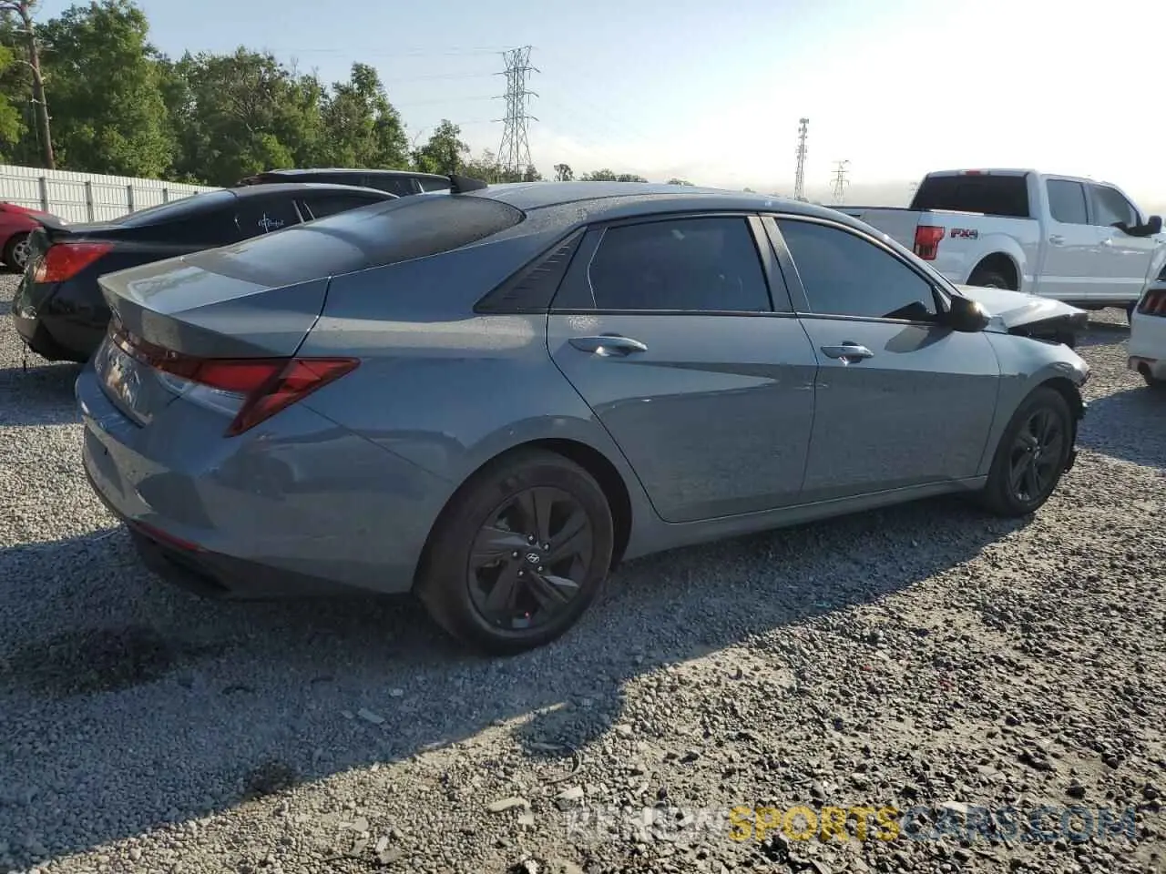 3 Photograph of a damaged car KMHLM4AG5MU204923 HYUNDAI ELANTRA 2021