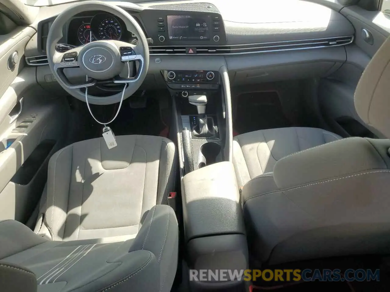 8 Фотография поврежденного автомобиля KMHLM4AG6MU193074 HYUNDAI ELANTRA 2021