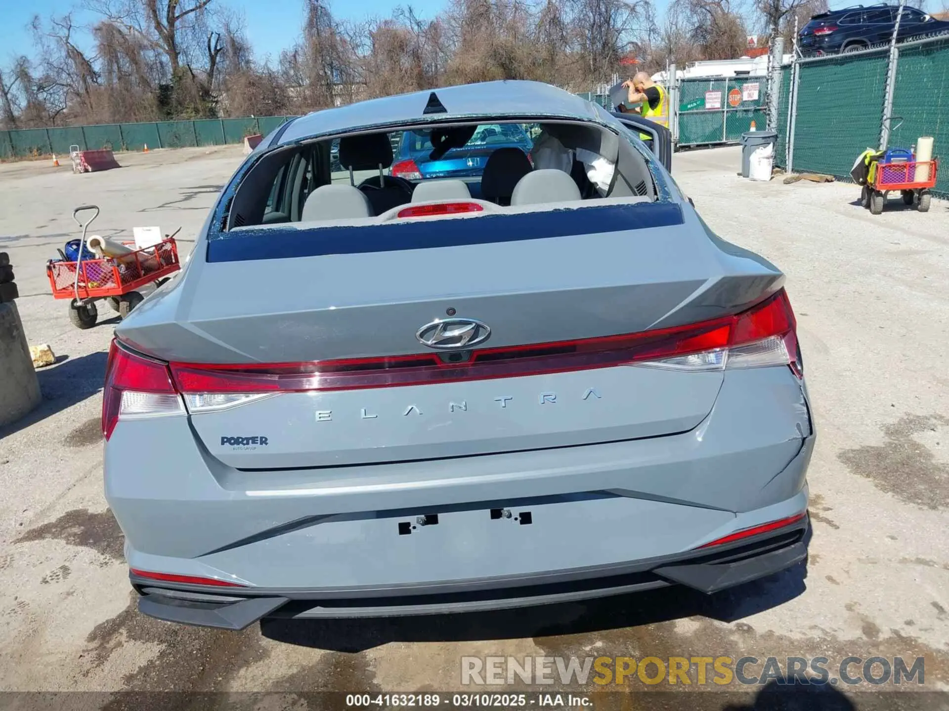 17 Фотография поврежденного автомобиля KMHLM4AG7MU105570 HYUNDAI ELANTRA 2021