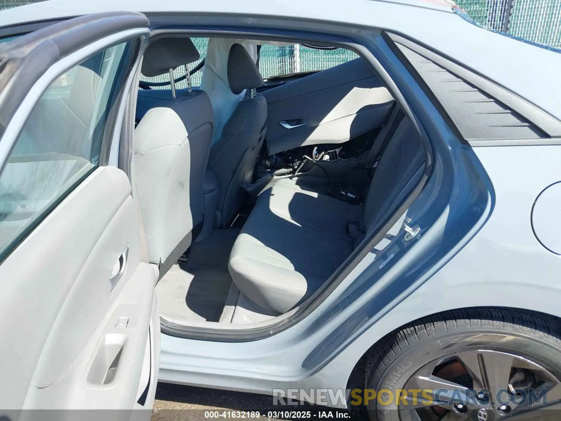 8 Фотография поврежденного автомобиля KMHLM4AG7MU105570 HYUNDAI ELANTRA 2021