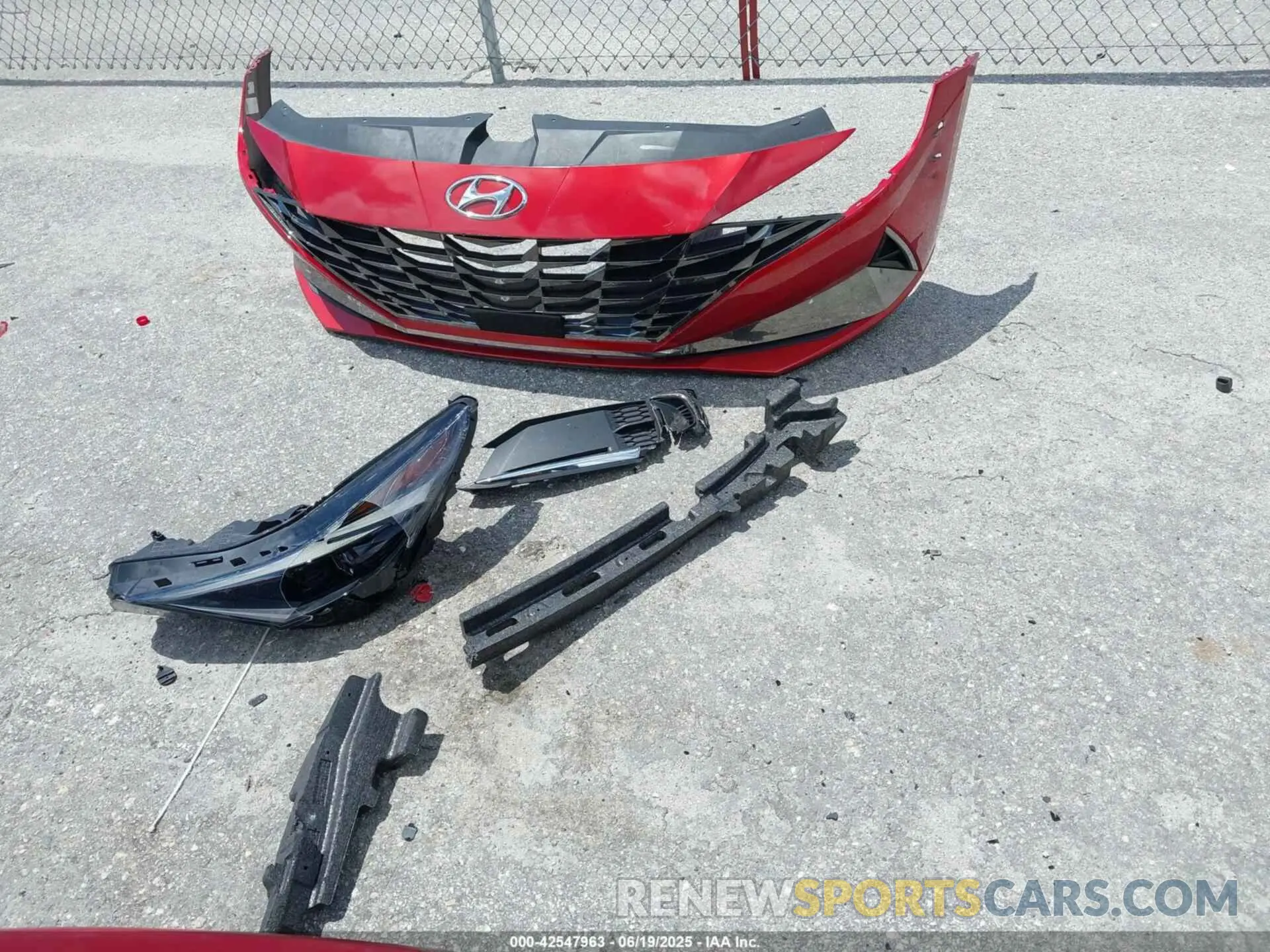 12 Фотография поврежденного автомобиля KMHLP4AG7MU138480 HYUNDAI ELANTRA 2021