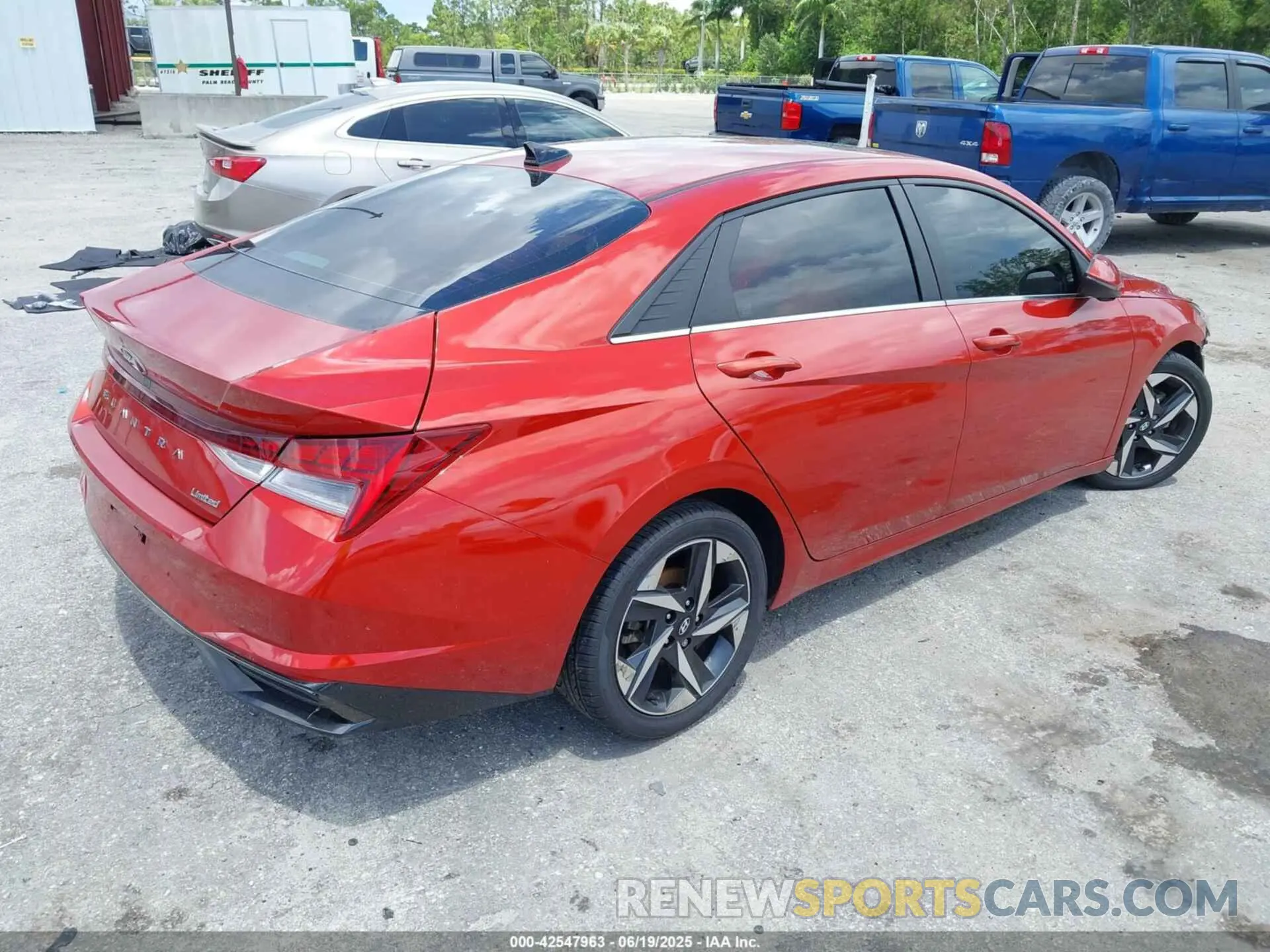 4 Фотография поврежденного автомобиля KMHLP4AG7MU138480 HYUNDAI ELANTRA 2021