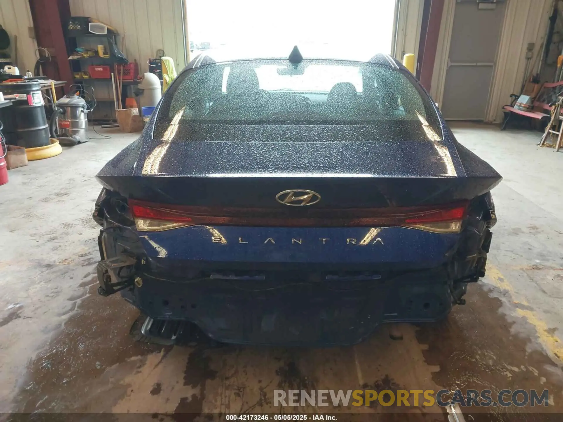 17 Photograph of a damaged car KMHLS4AG9MU065949 HYUNDAI ELANTRA 2021